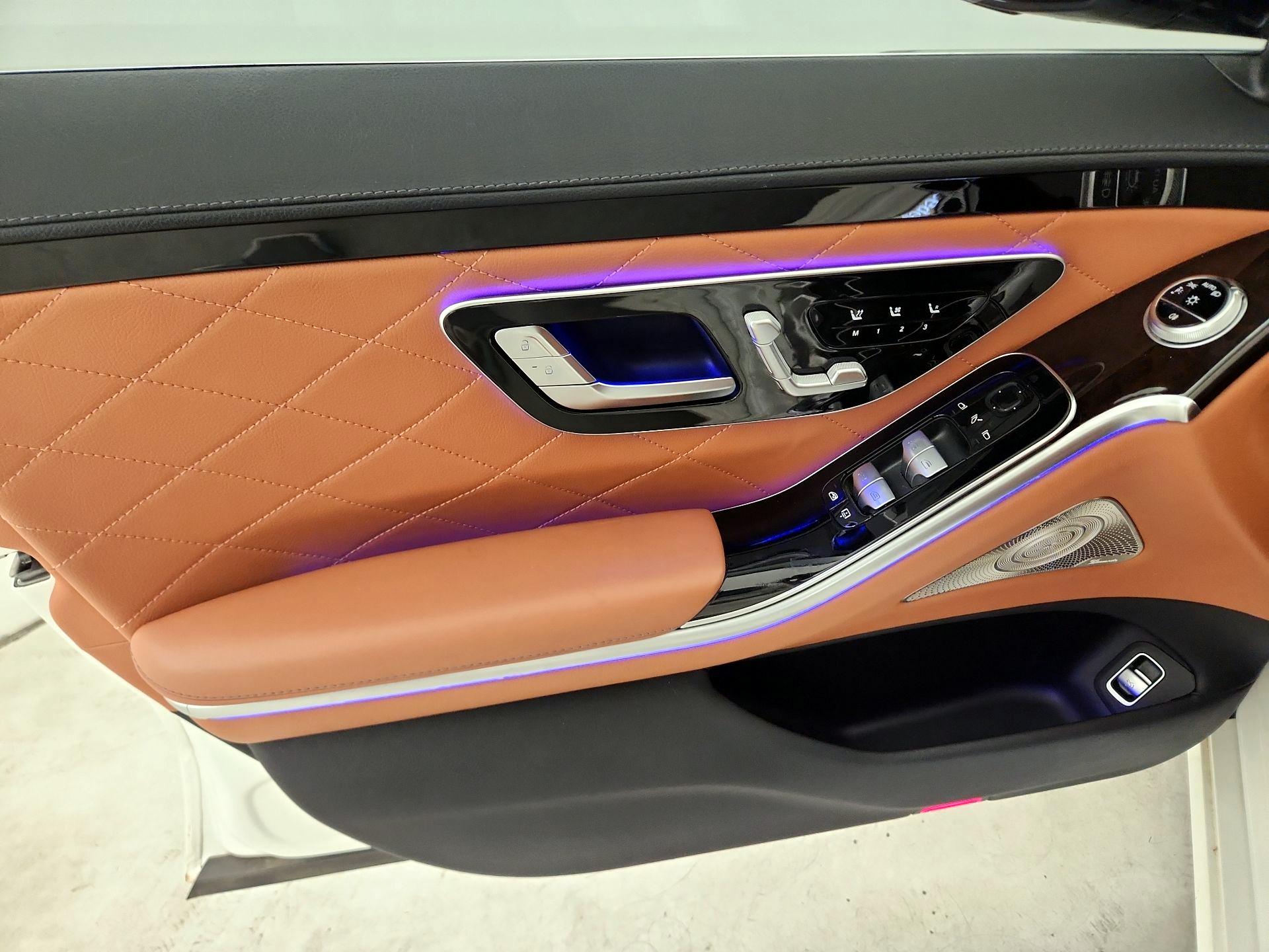 Thumbnail: 2022 Mercedes-Benz S-Class - 12