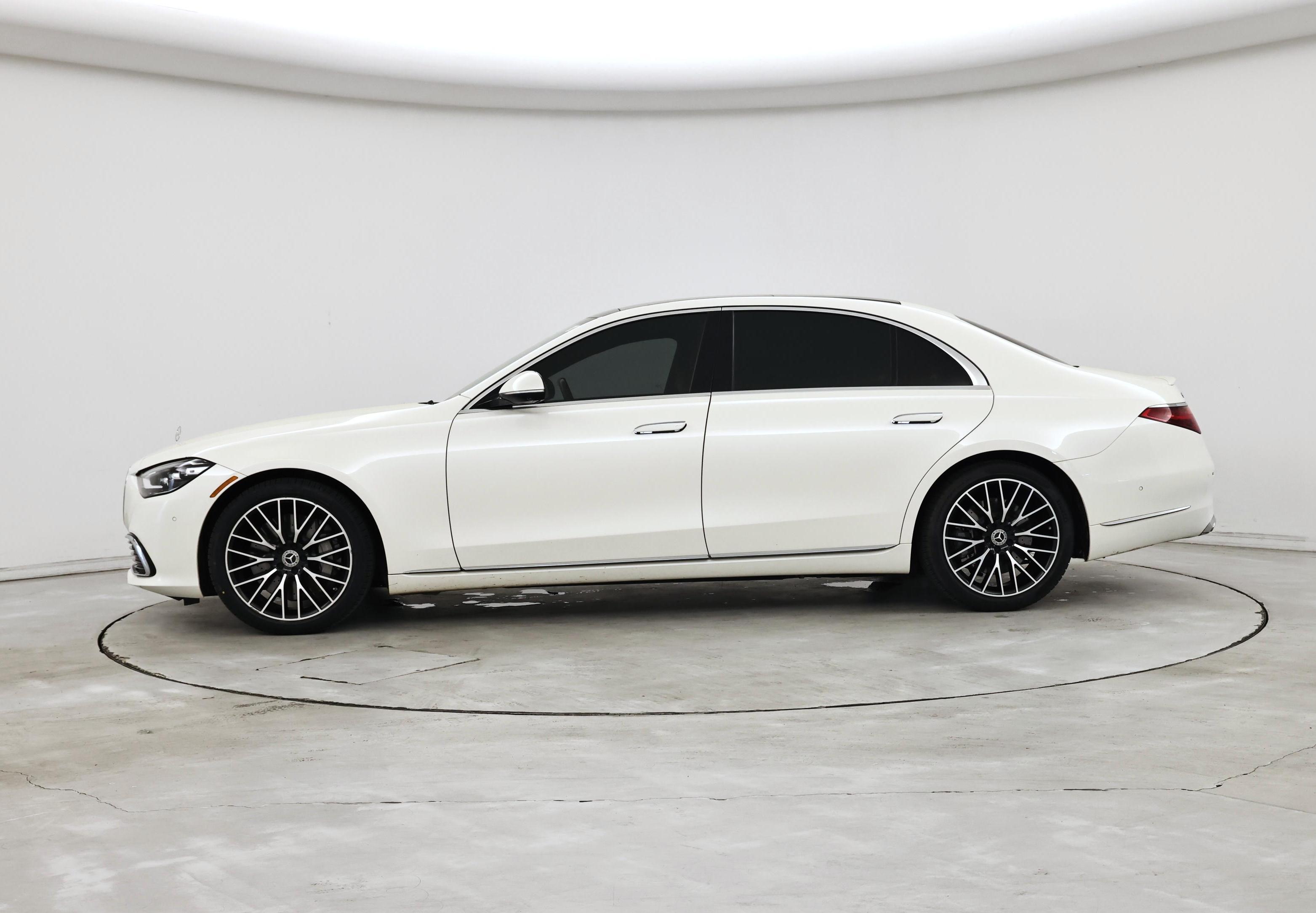 Thumbnail: 2022 Mercedes-Benz S-Class - 3