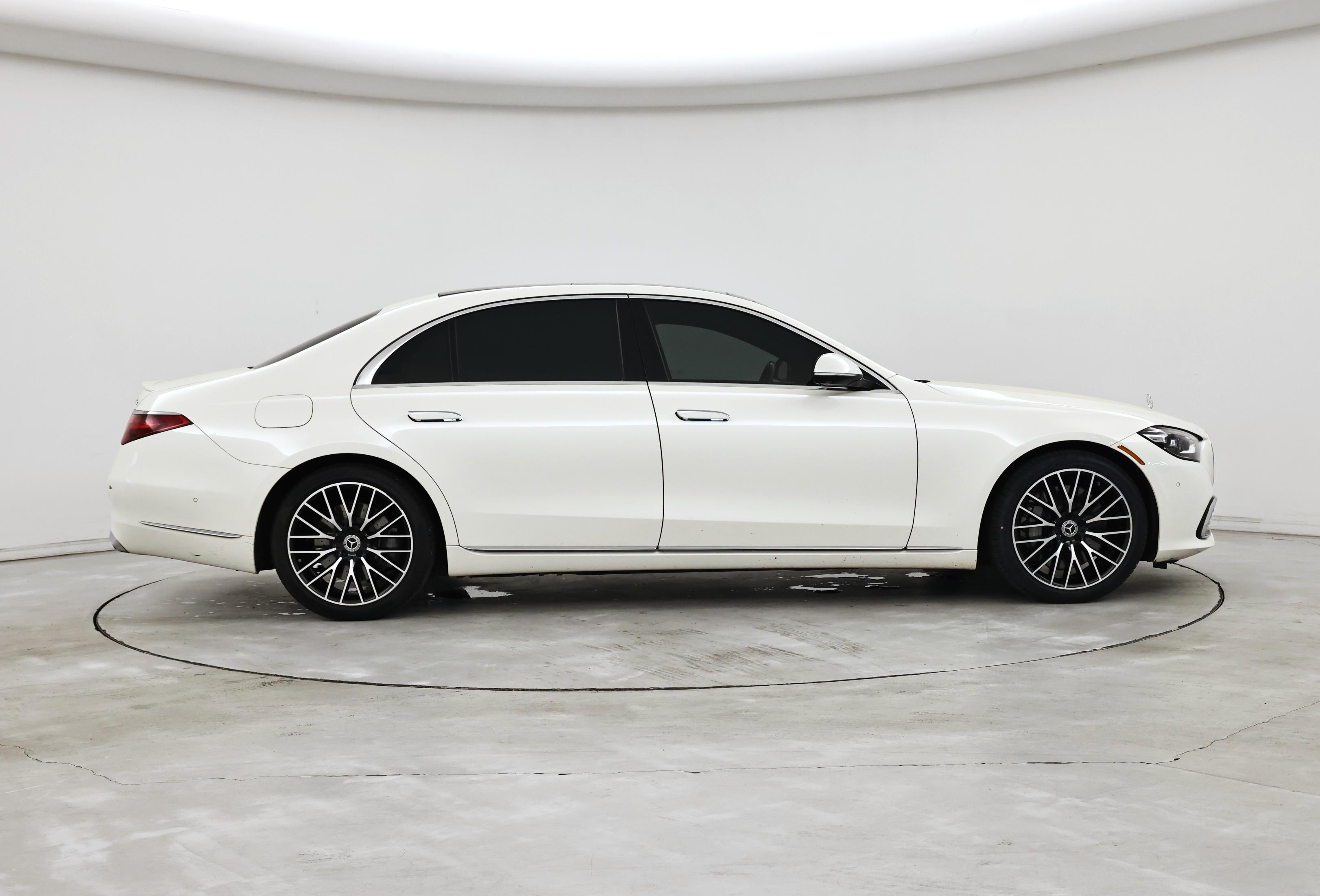 Thumbnail: 2022 Mercedes-Benz S-Class - 7