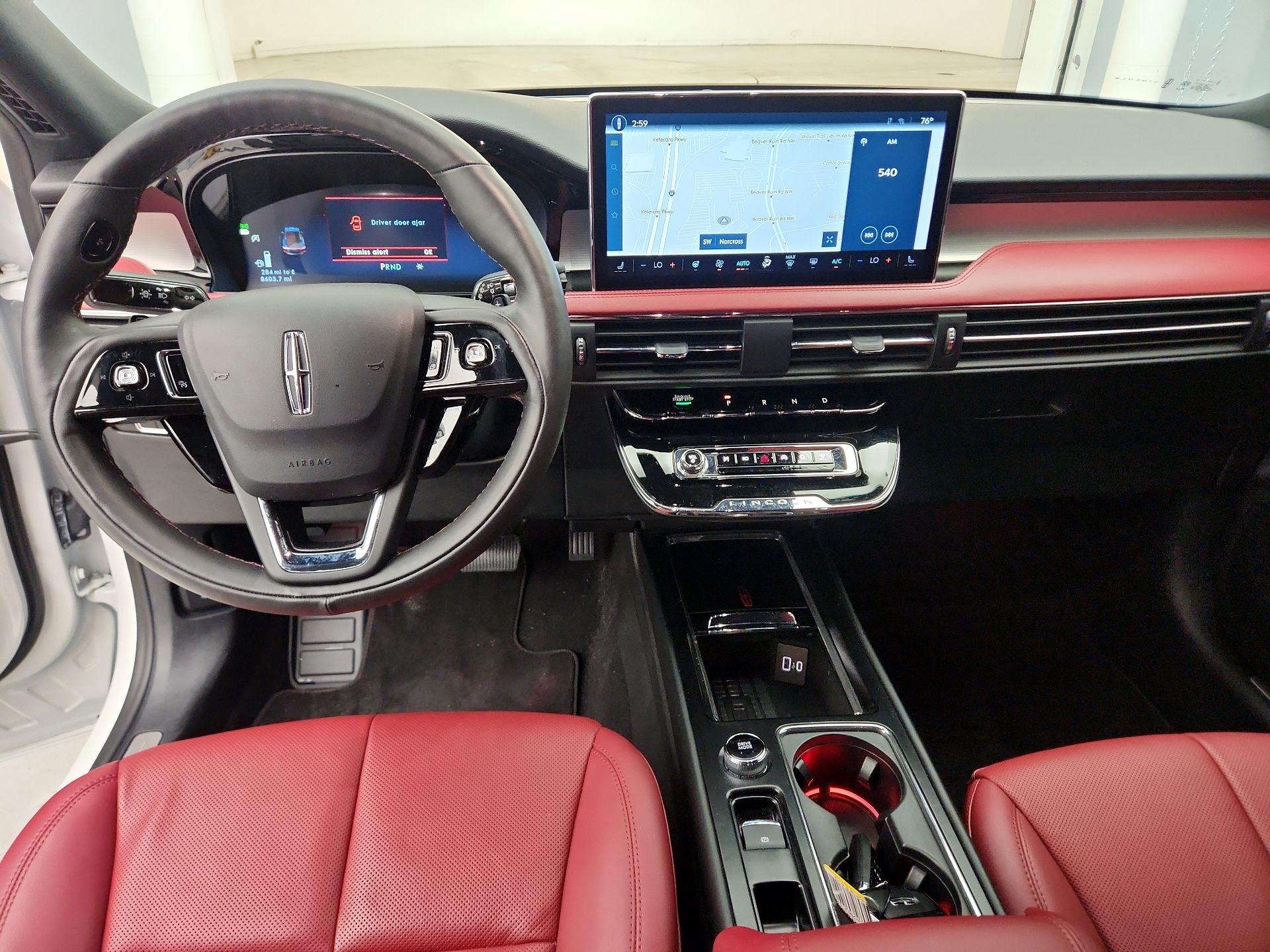 Thumbnail: 2024 Lincoln Corsair - 9