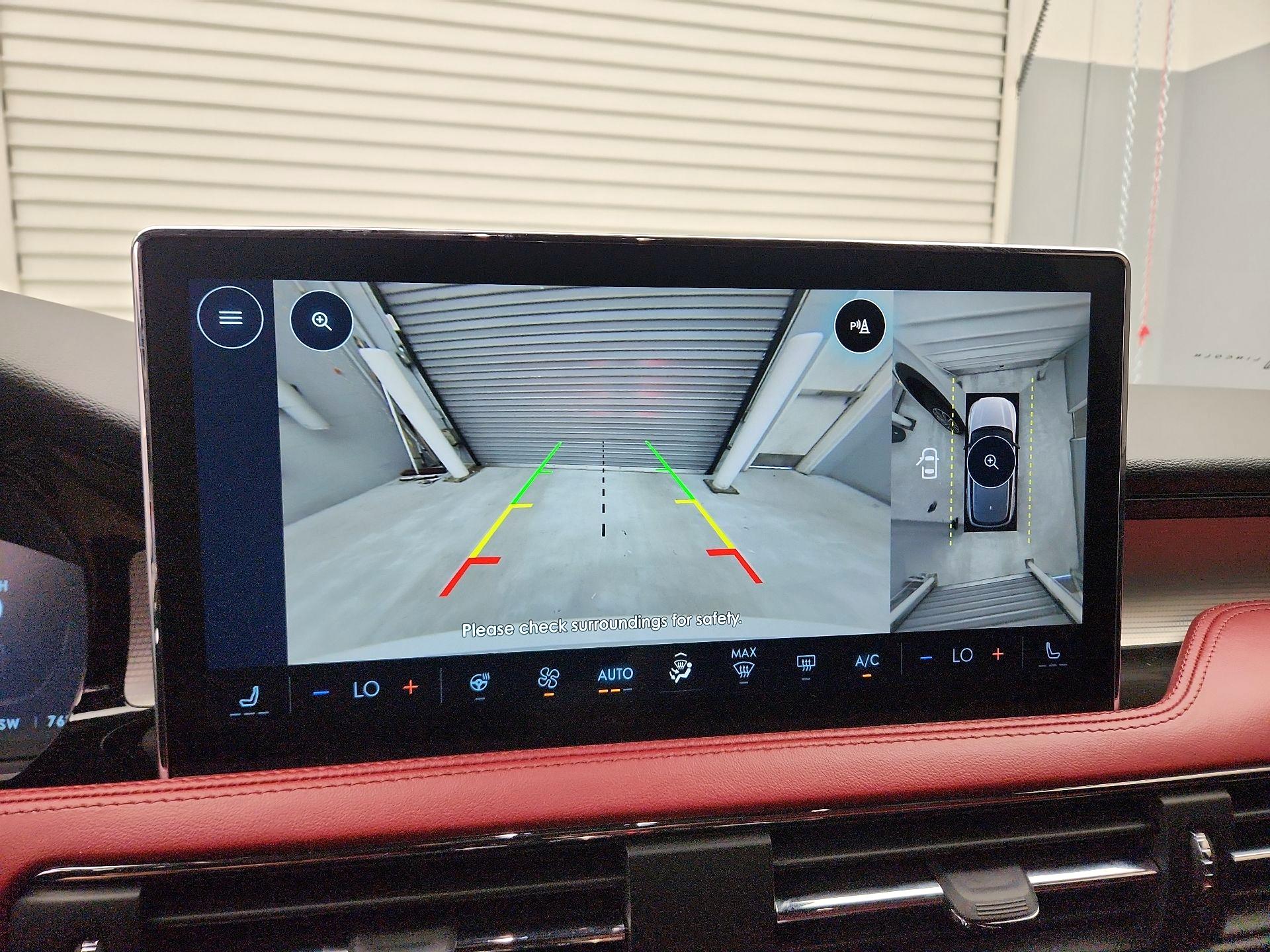 Thumbnail: 2024 Lincoln Corsair - 15