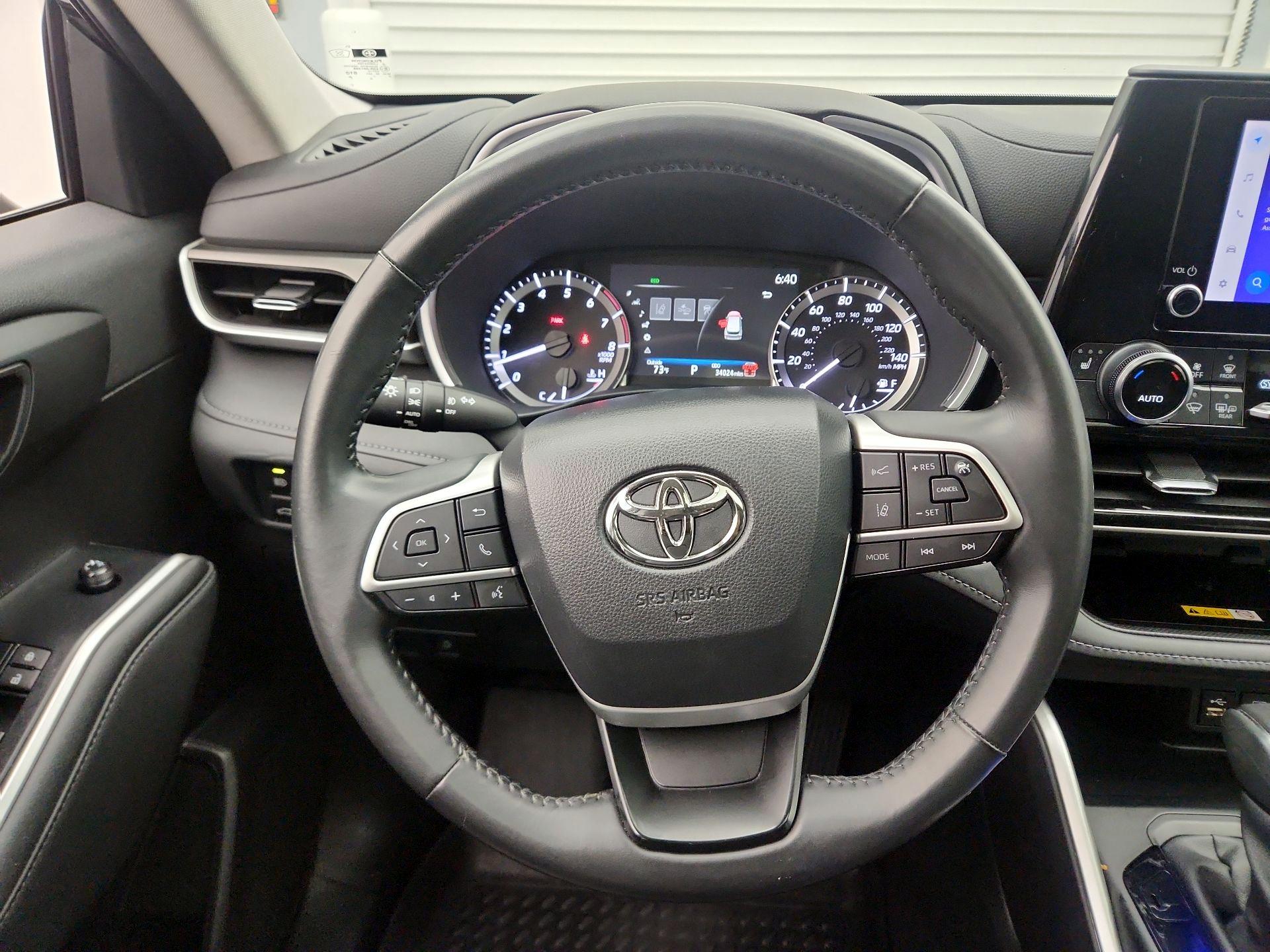 Thumbnail: 2024 Toyota Highlander - 10