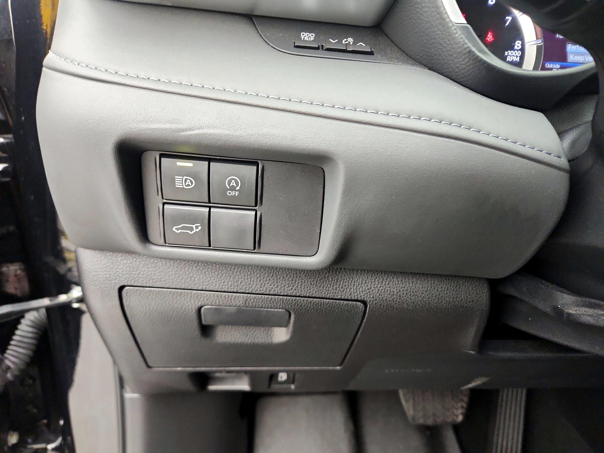 Thumbnail: 2024 Toyota Highlander - 13