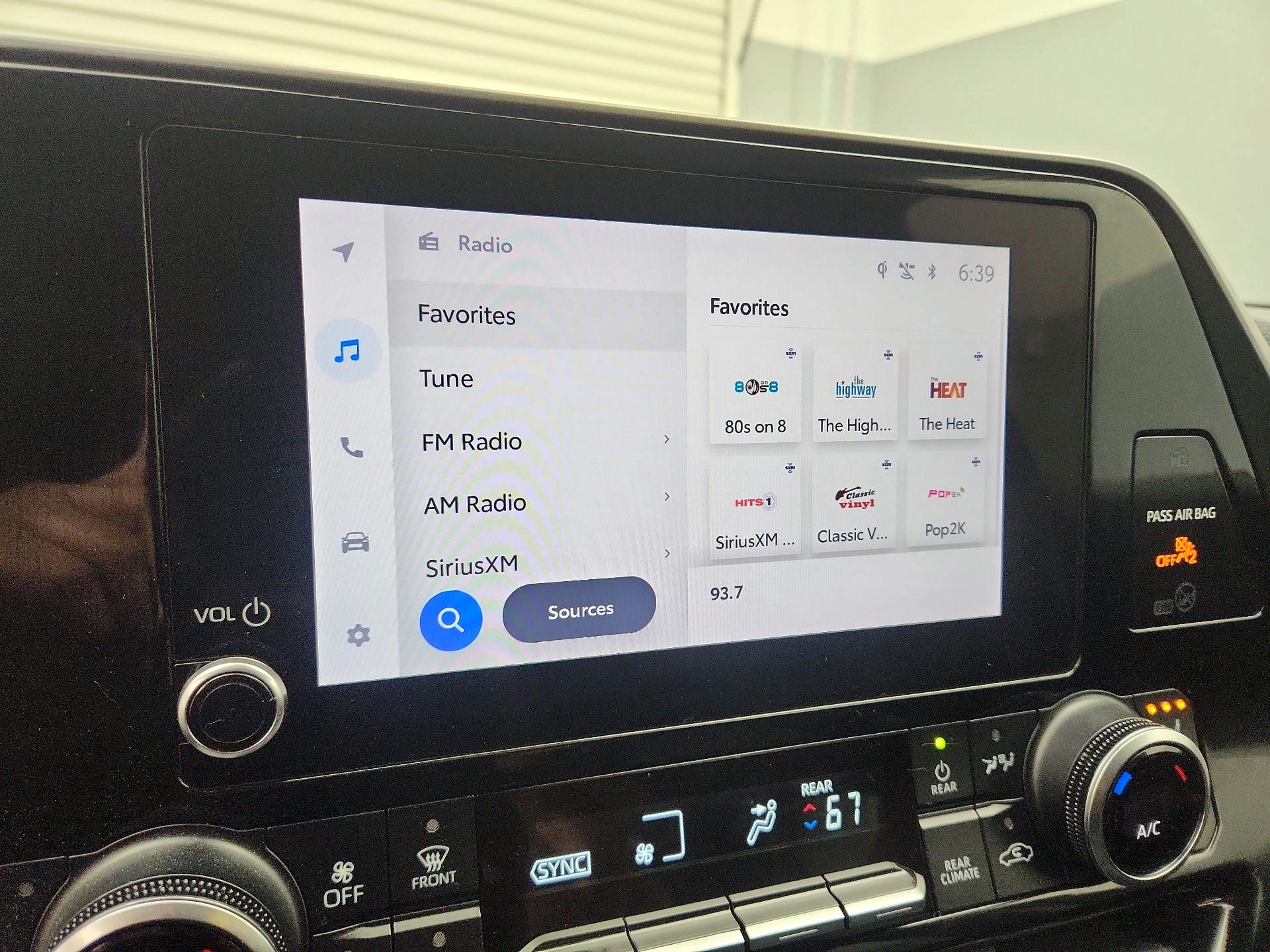 Thumbnail: 2024 Toyota Highlander - 16