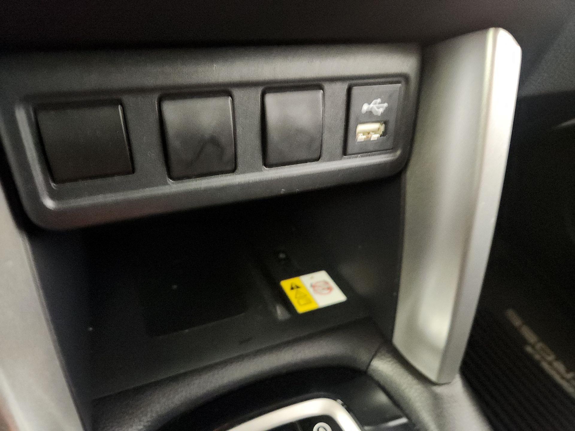 Thumbnail: 2022 Toyota Corolla Cross - 18