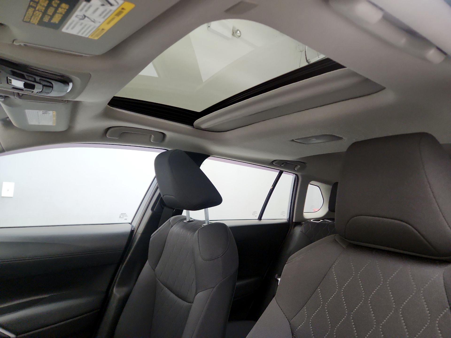 Thumbnail: 2022 Toyota Corolla Cross - 19