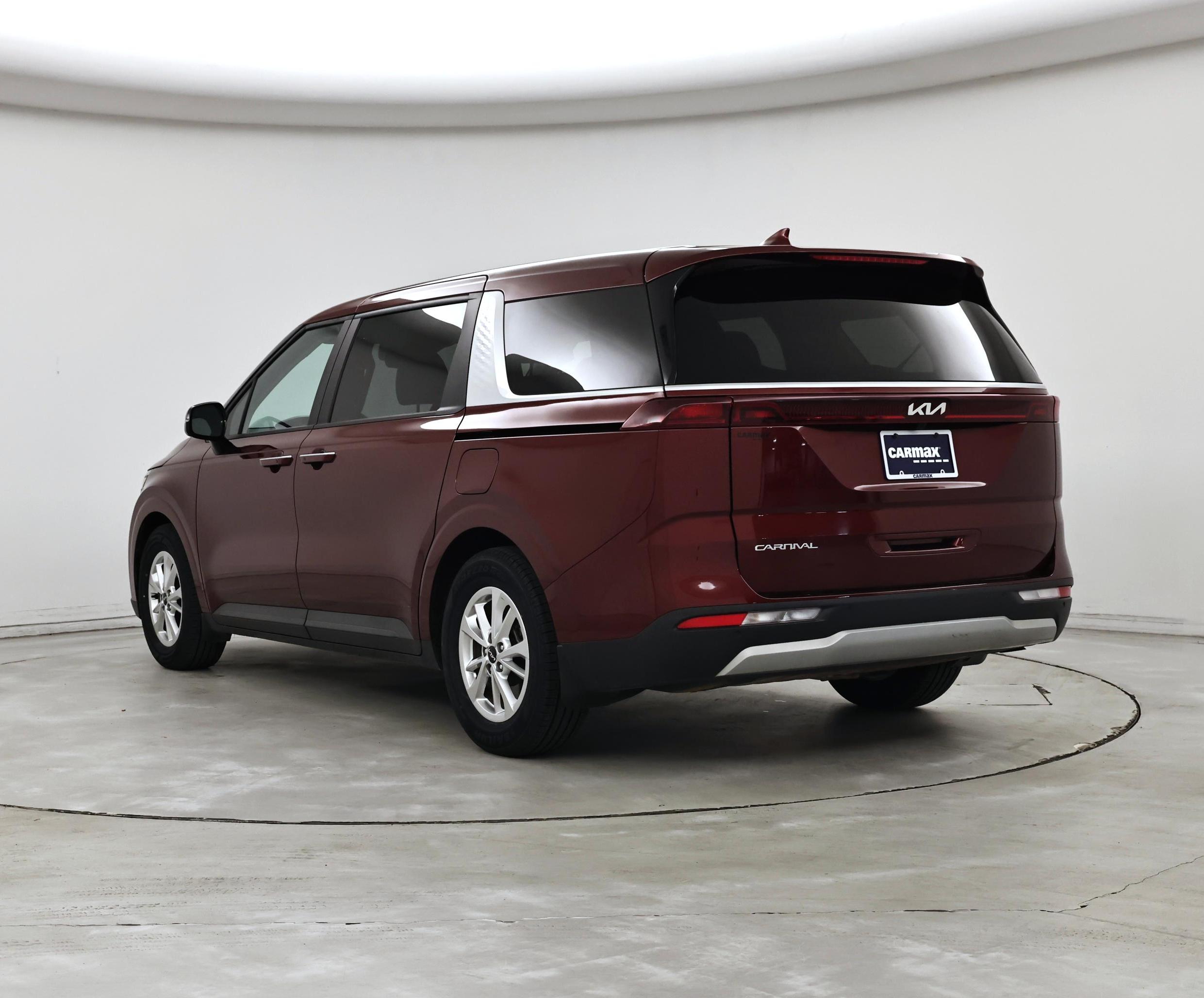 Thumbnail: 2023 Kia Carnival - 2