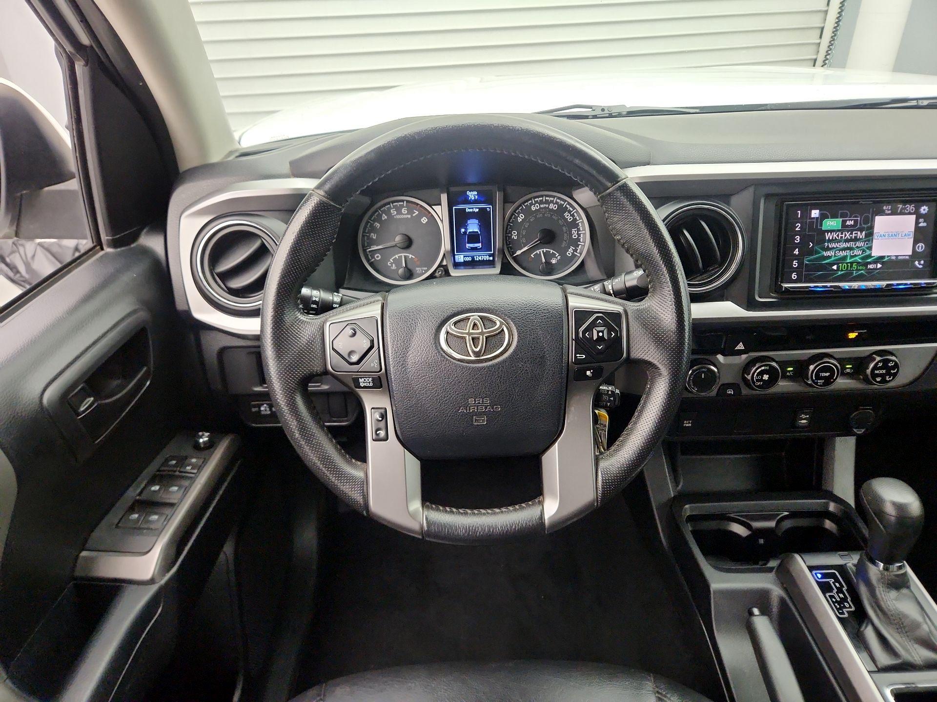 Thumbnail: 2017 Toyota Tacoma - 10
