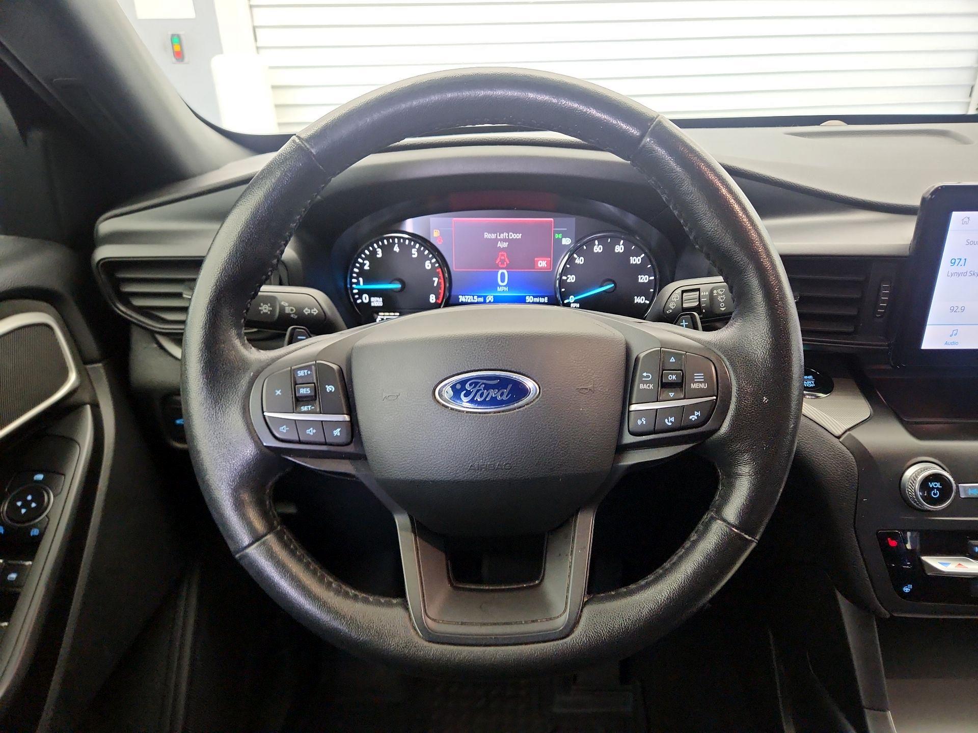 Thumbnail: 2020 Ford Explorer - 10