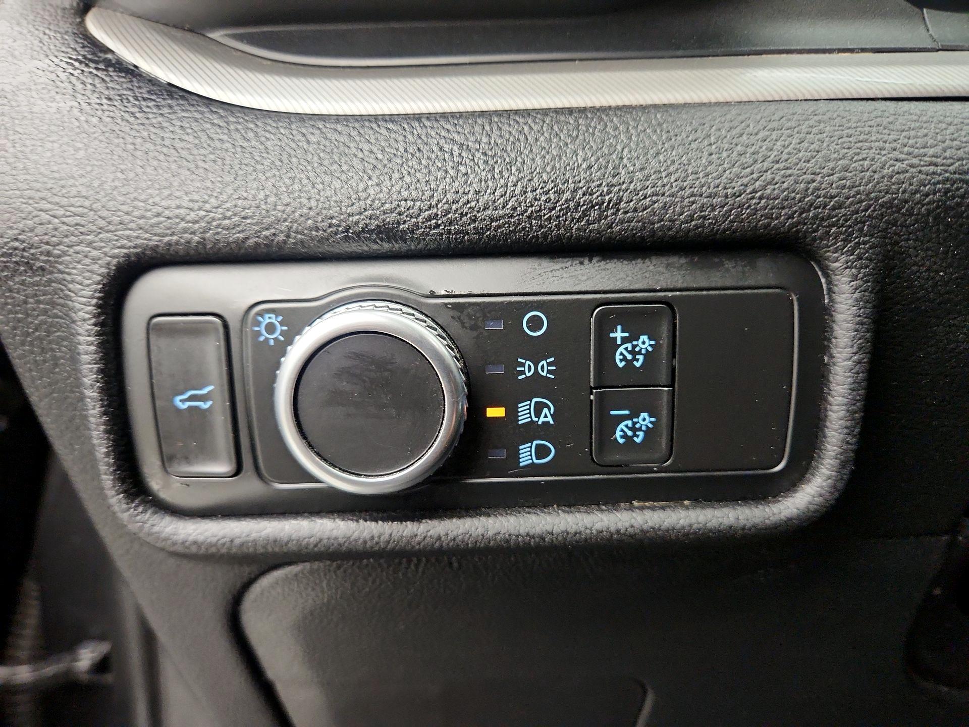 Thumbnail: 2020 Ford Explorer - 13