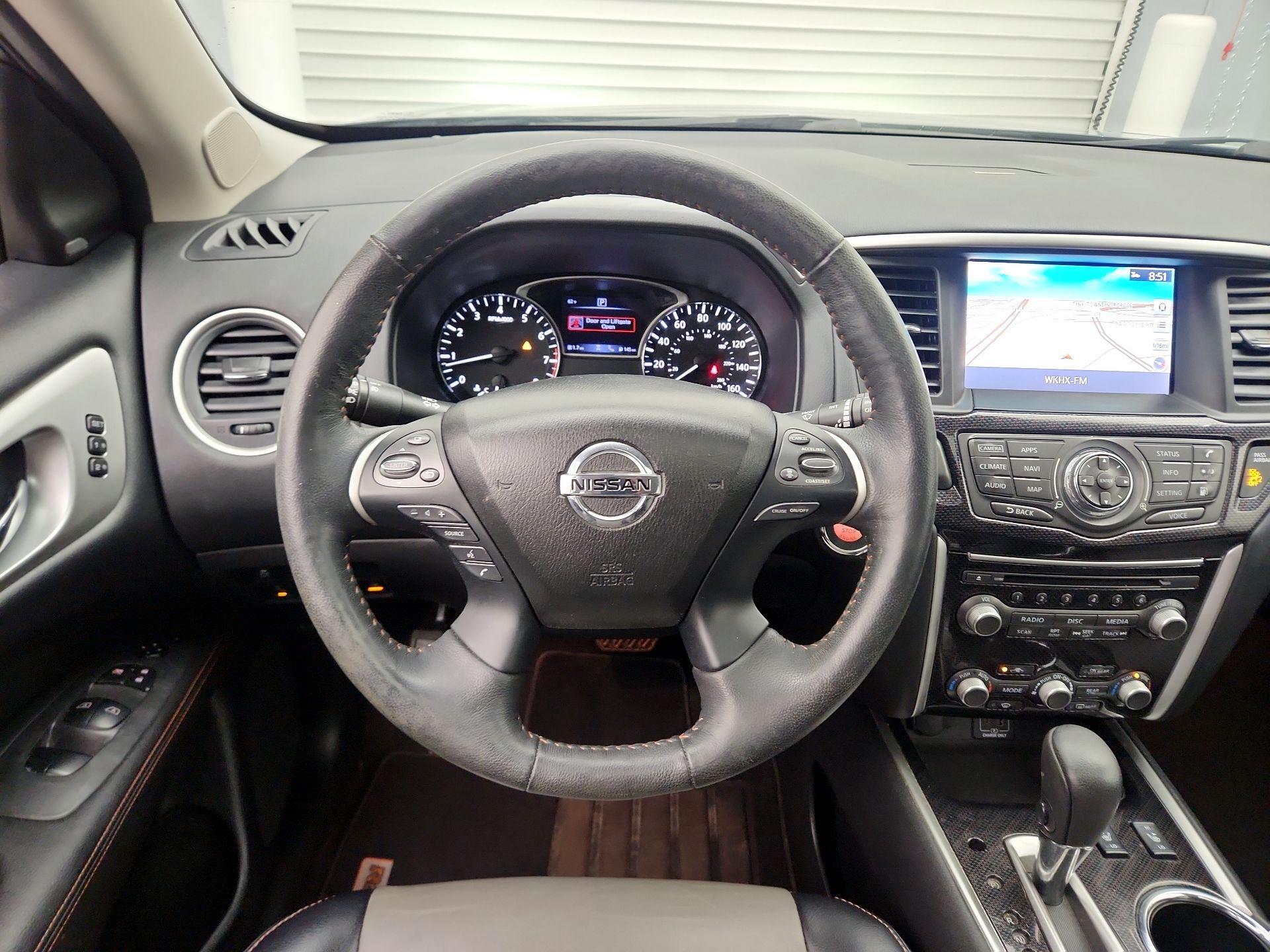 Thumbnail: 2020 Nissan Pathfinder - 10
