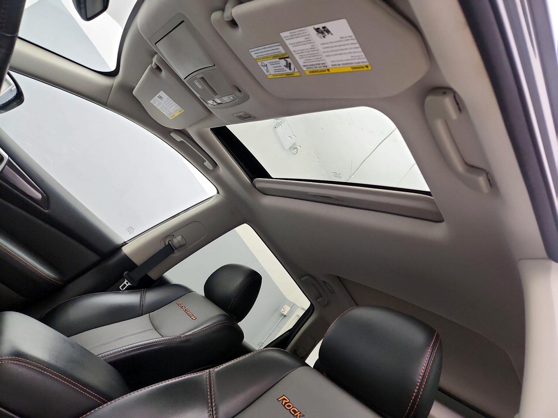 Thumbnail: 2020 Nissan Pathfinder - 20