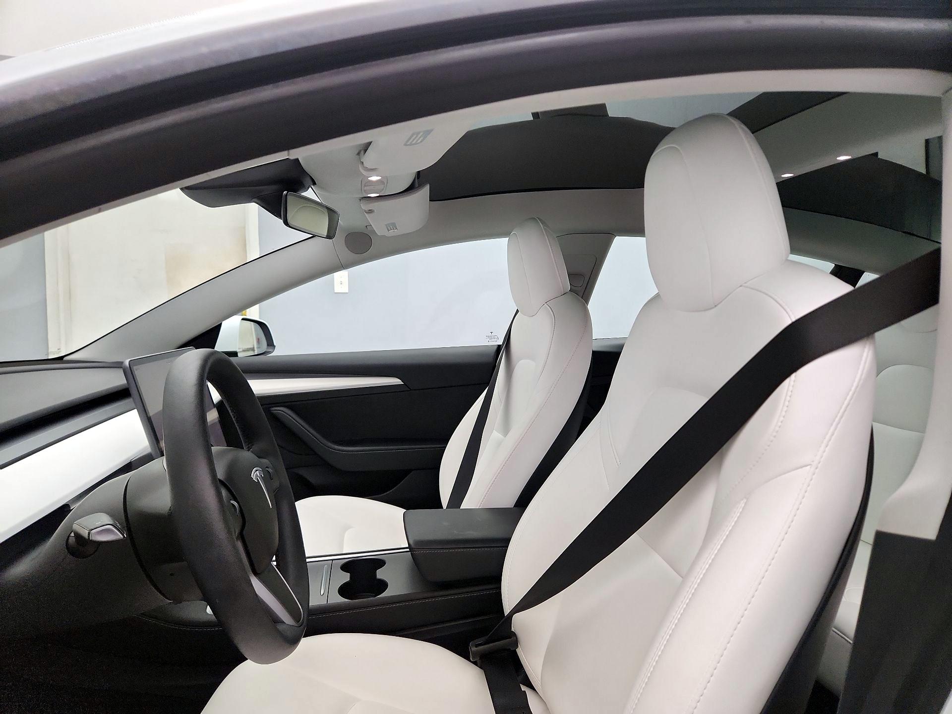 Thumbnail: 2022 Tesla Model 3 - 18