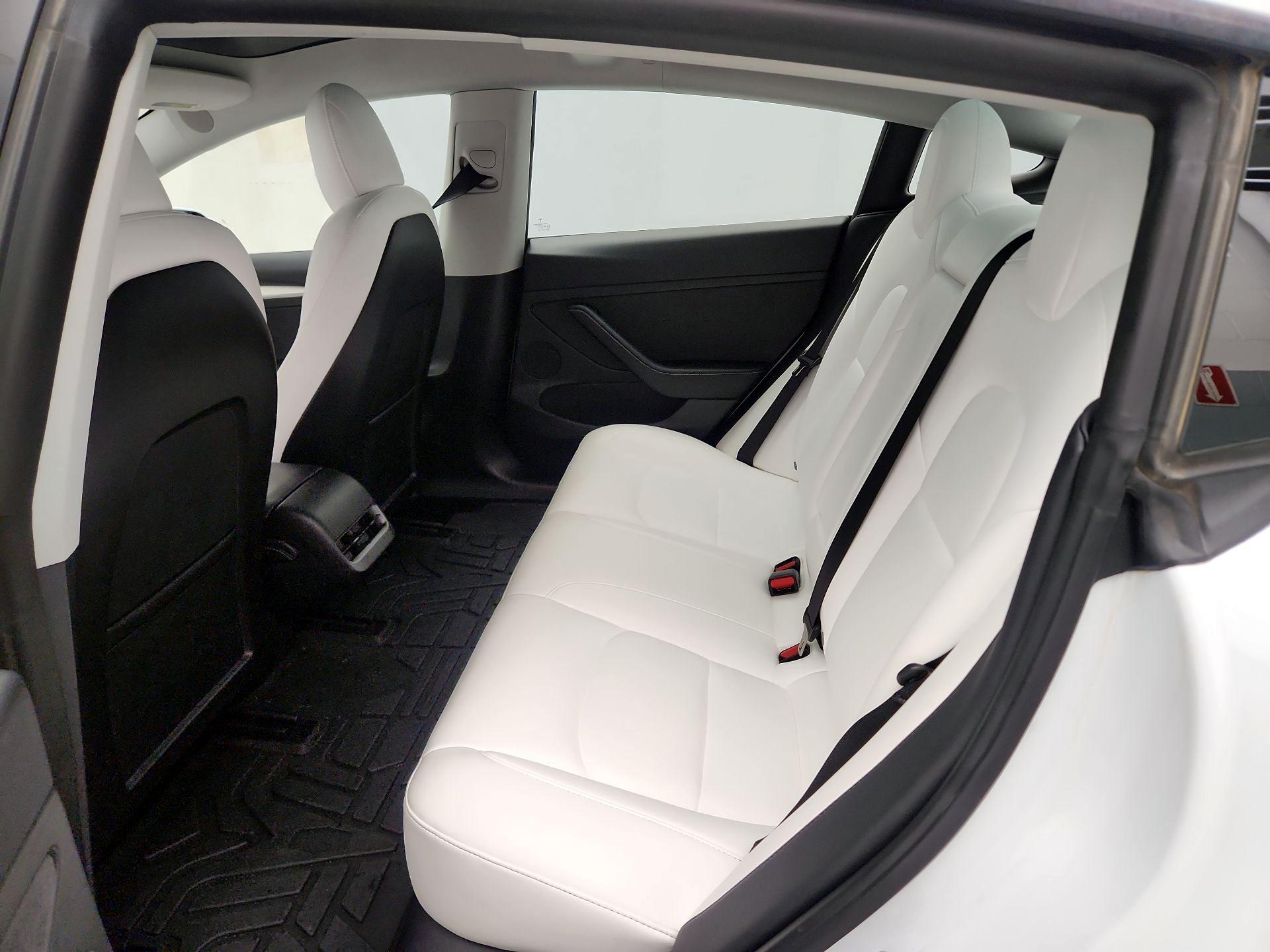Thumbnail: 2022 Tesla Model 3 - 19