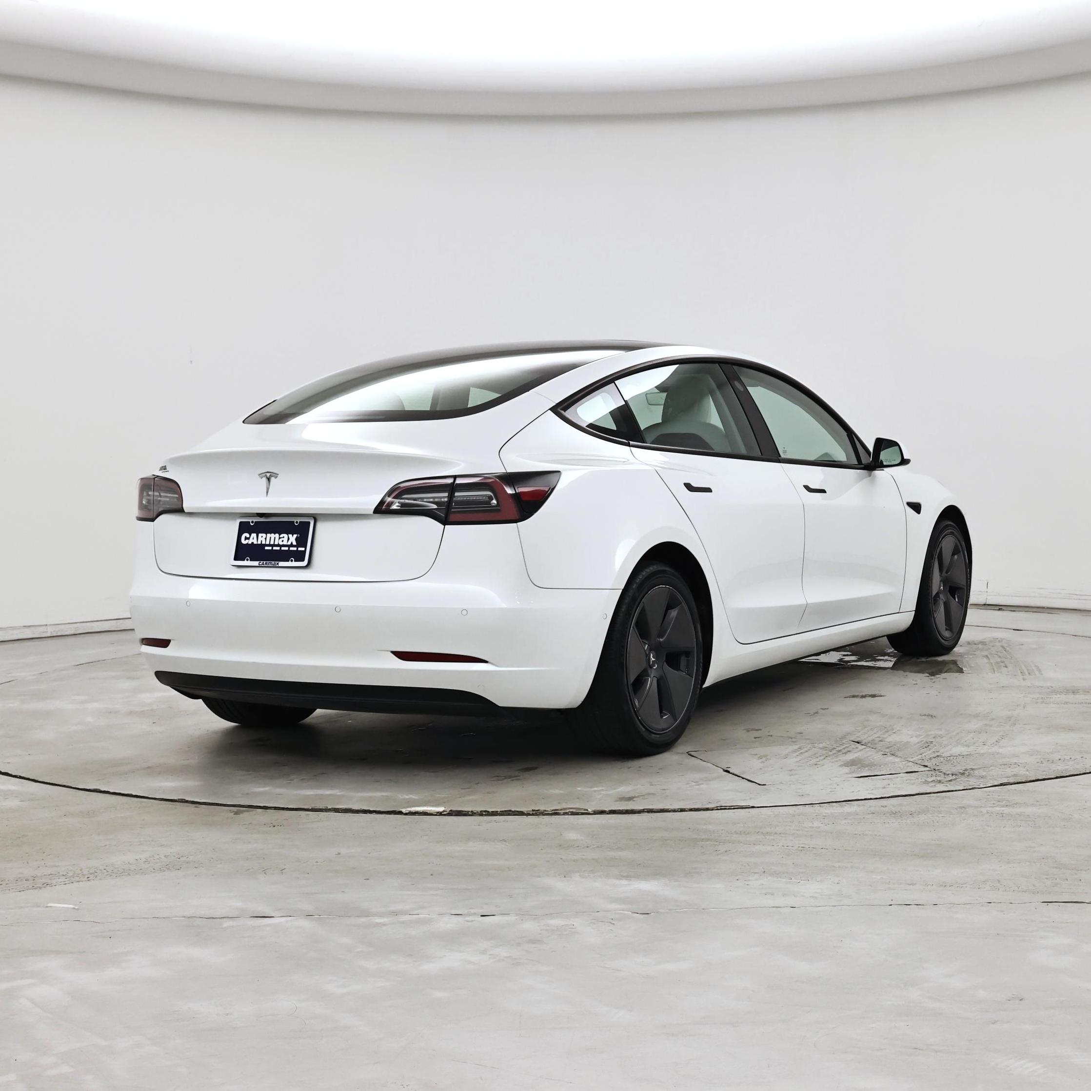 Thumbnail: 2022 Tesla Model 3 - 8