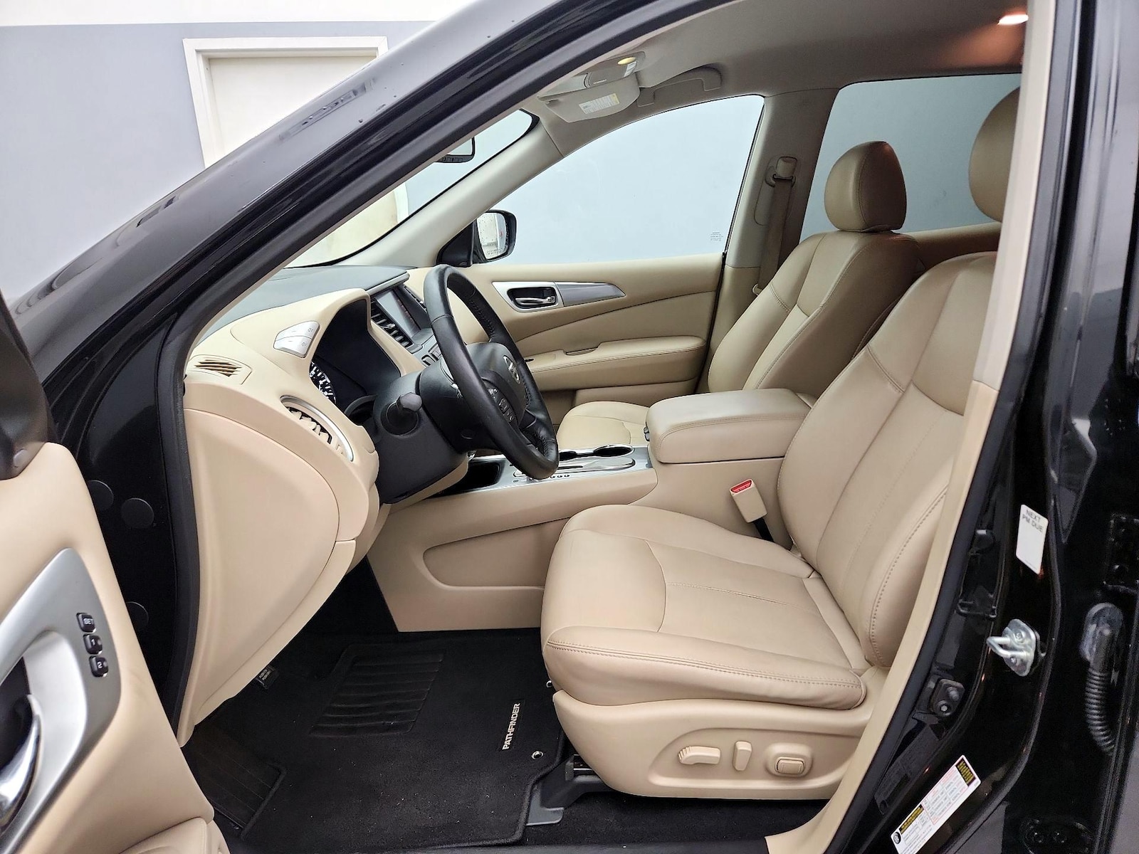 2019 Nissan Pathfinder SL - Photo 12
