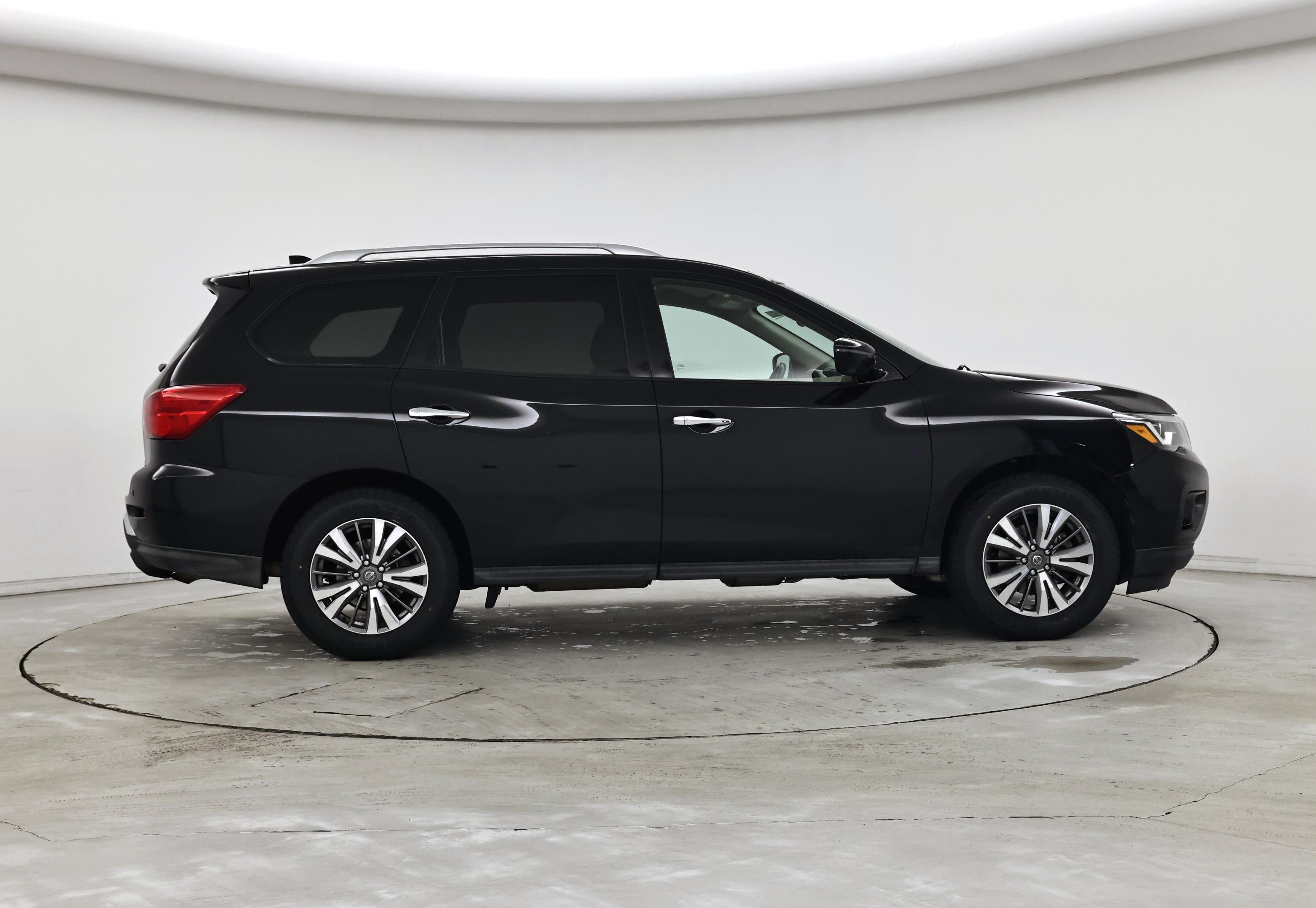 Thumbnail: 2019 Nissan Pathfinder - 7