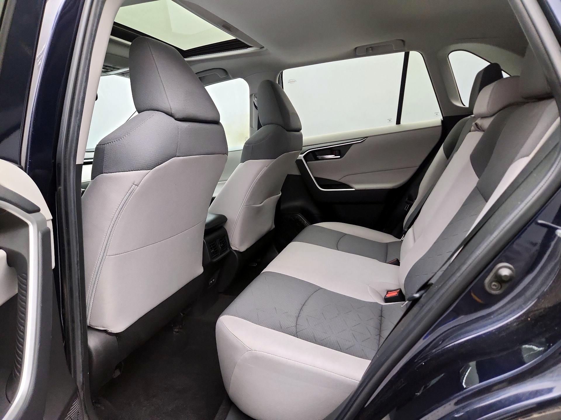 Thumbnail: 2023 Toyota RAV4 - 20