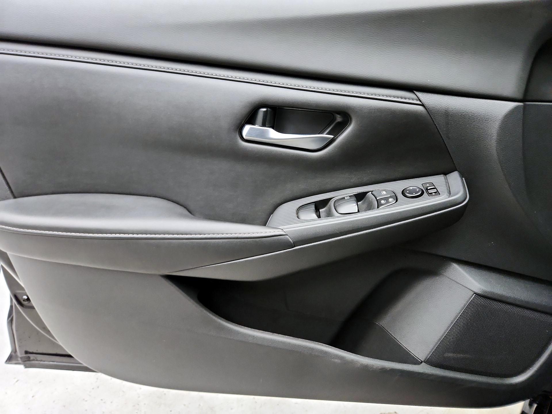 Thumbnail: 2022 Nissan Sentra - 12