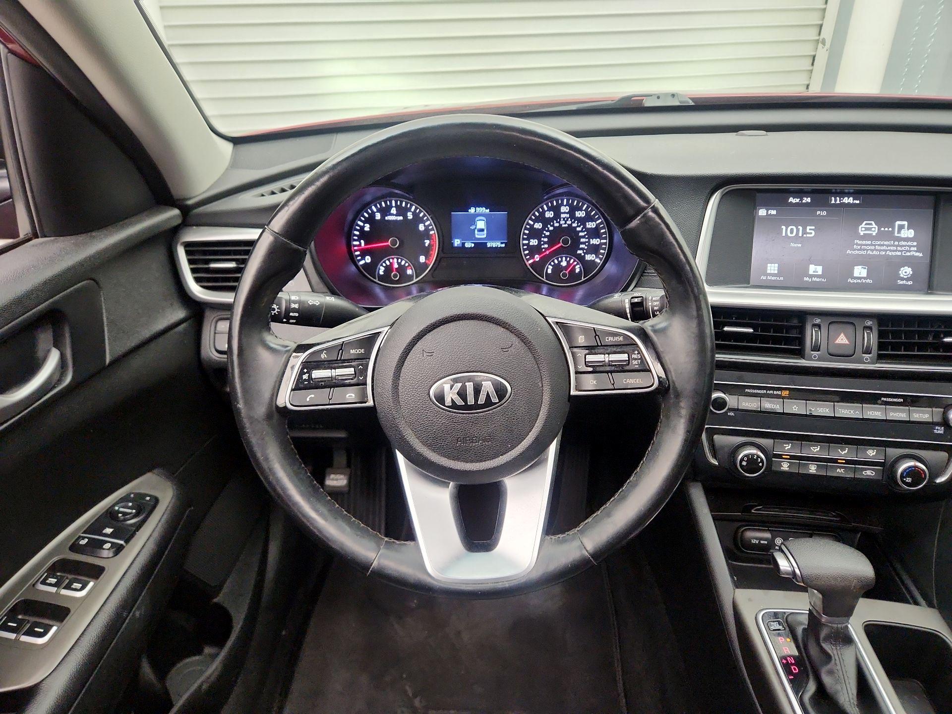 Thumbnail: 2020 Kia Optima - 10