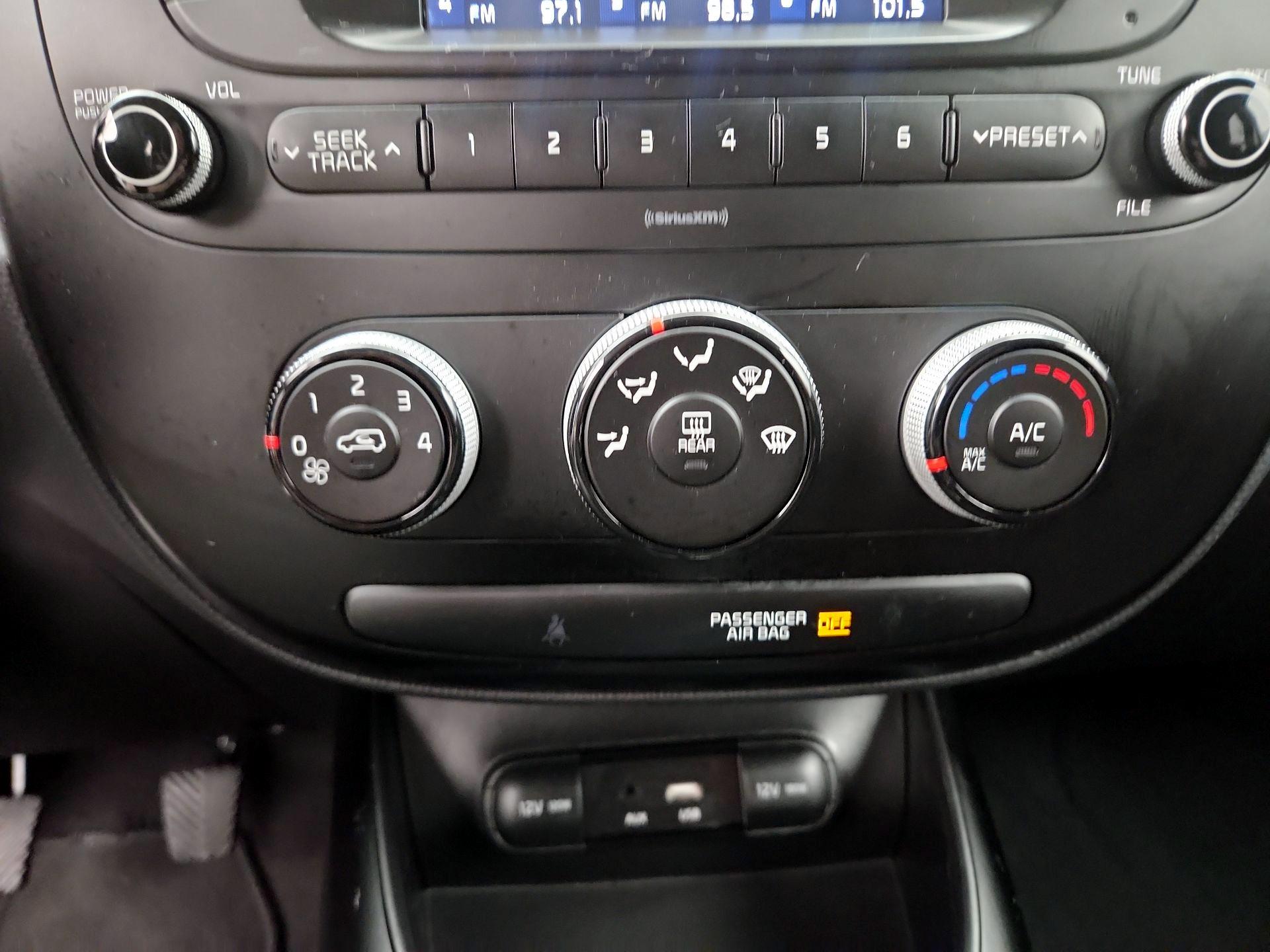 Thumbnail: 2018 Kia Soul - 15