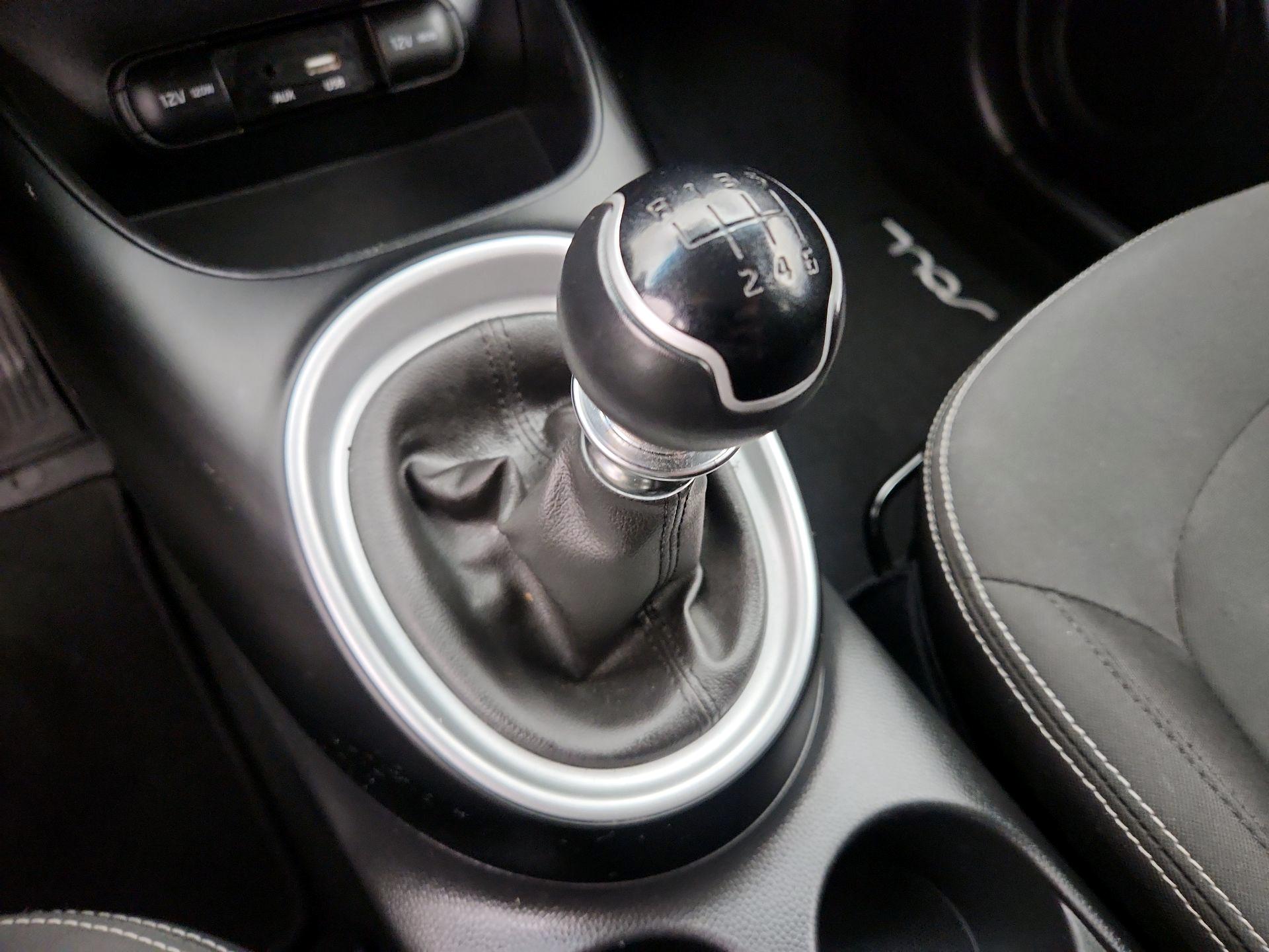 Thumbnail: 2018 Kia Soul - 16