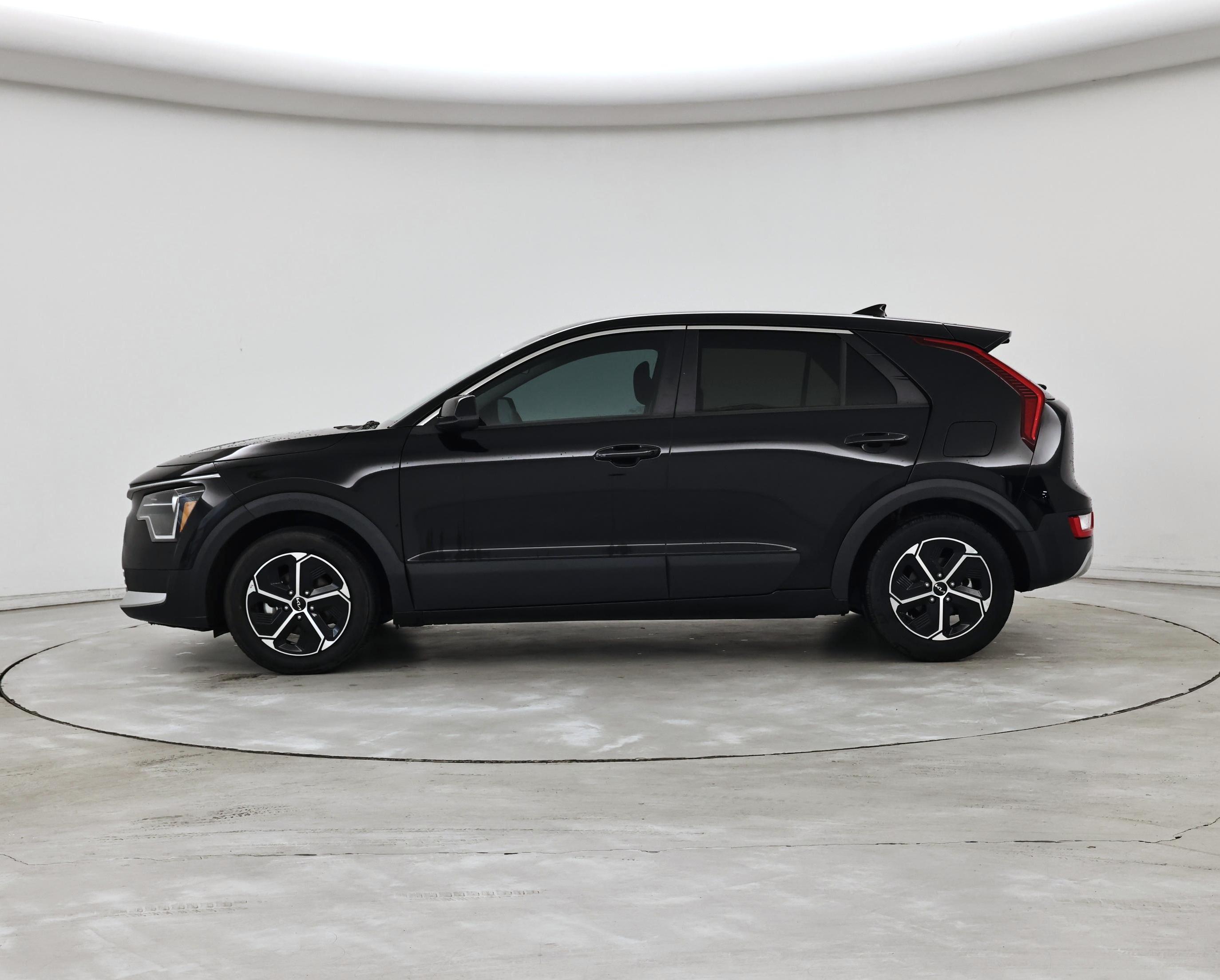 Thumbnail: 2023 Kia Niro - 3