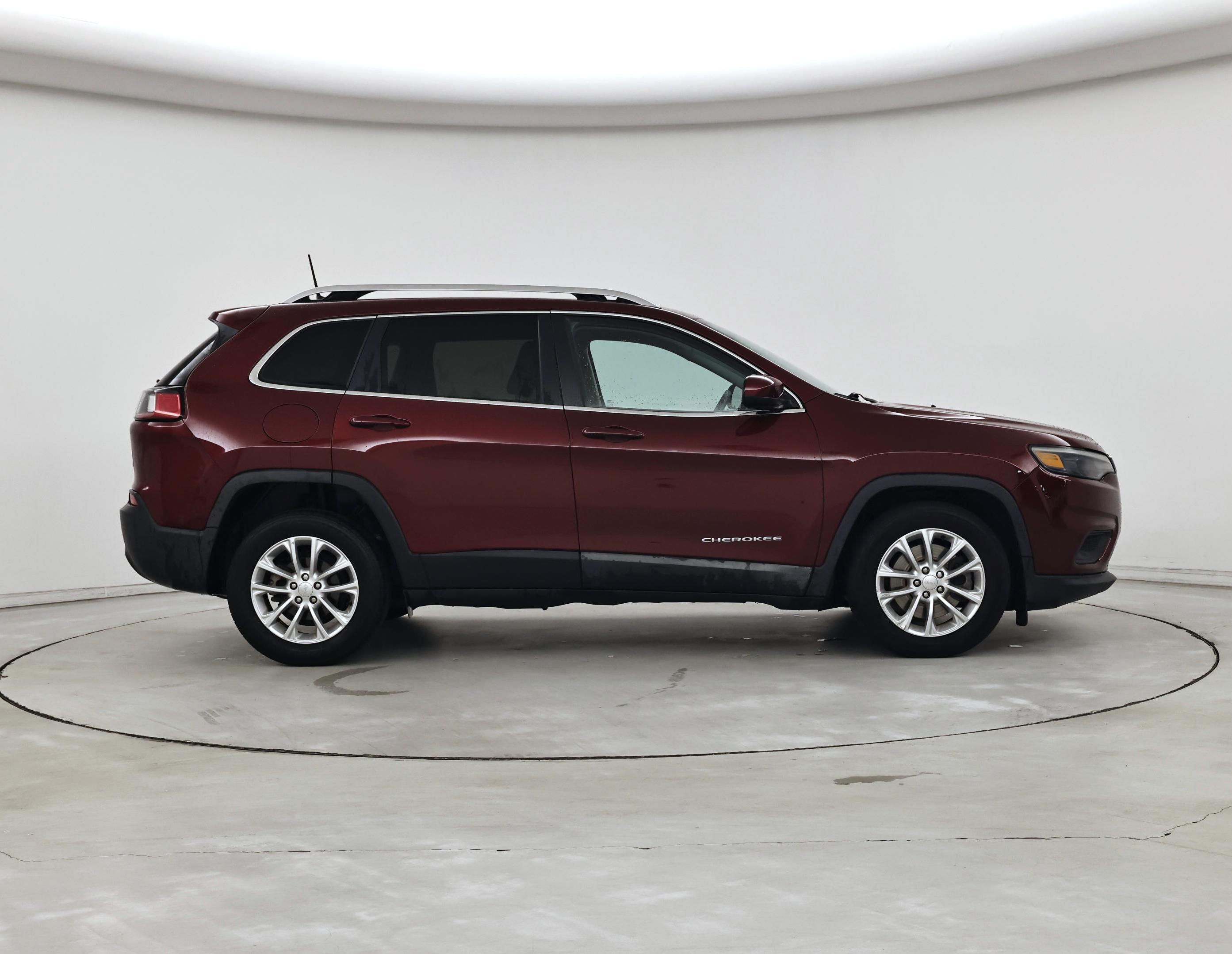 Thumbnail: 2019 Jeep Cherokee - 7