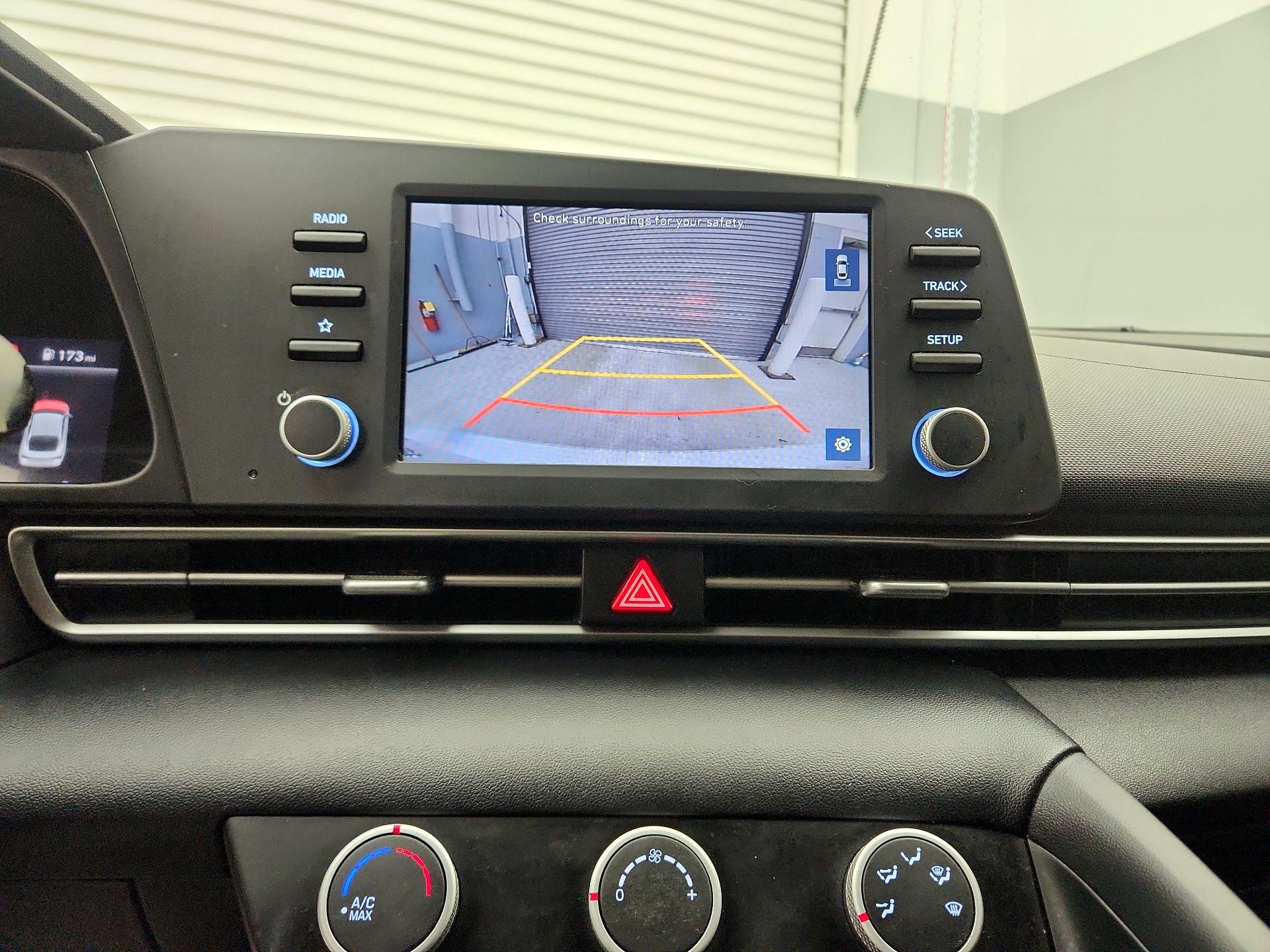Thumbnail: 2021 Hyundai Elantra - 14