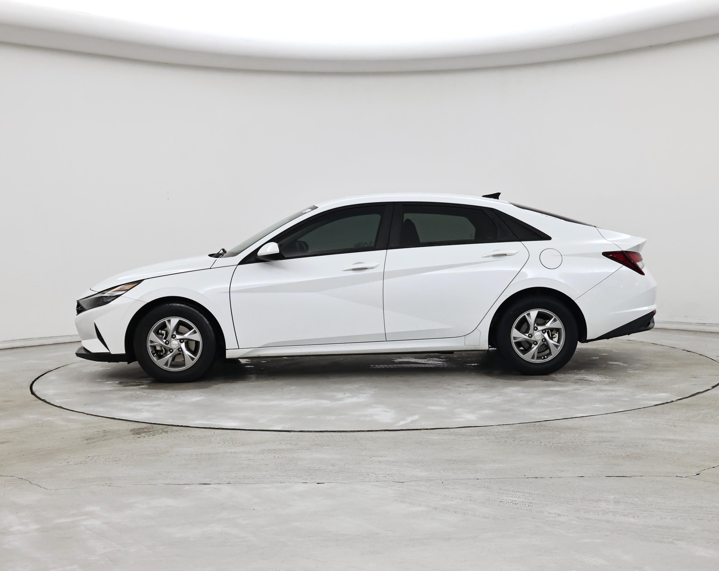 Thumbnail: 2021 Hyundai Elantra - 3