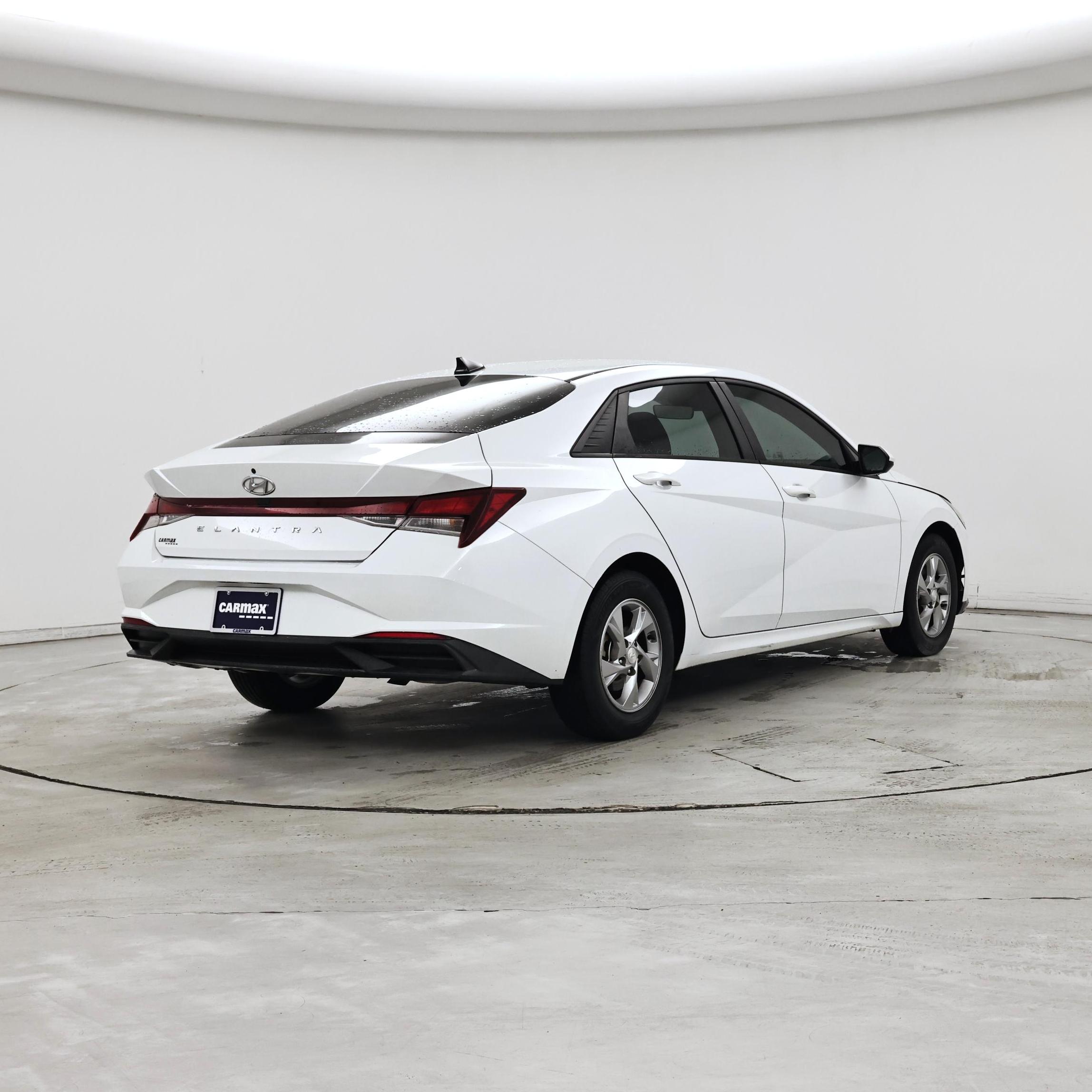 Thumbnail: 2021 Hyundai Elantra - 8