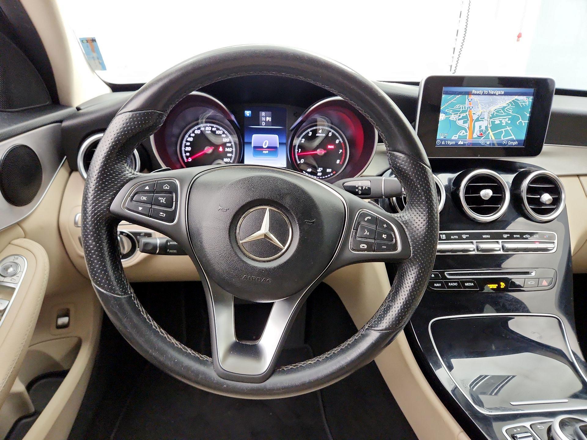 Thumbnail: 2016 Mercedes-Benz C-Class - 10