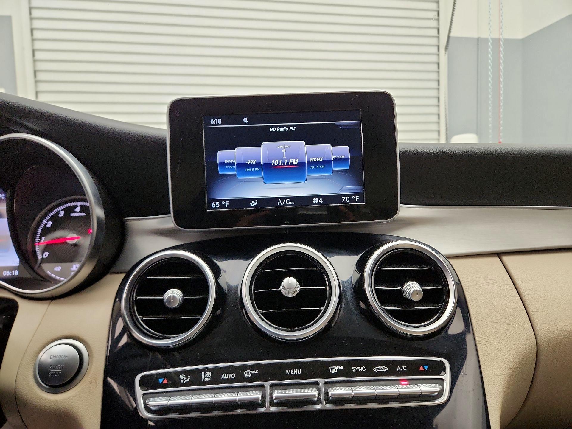 Thumbnail: 2016 Mercedes-Benz C-Class - 16
