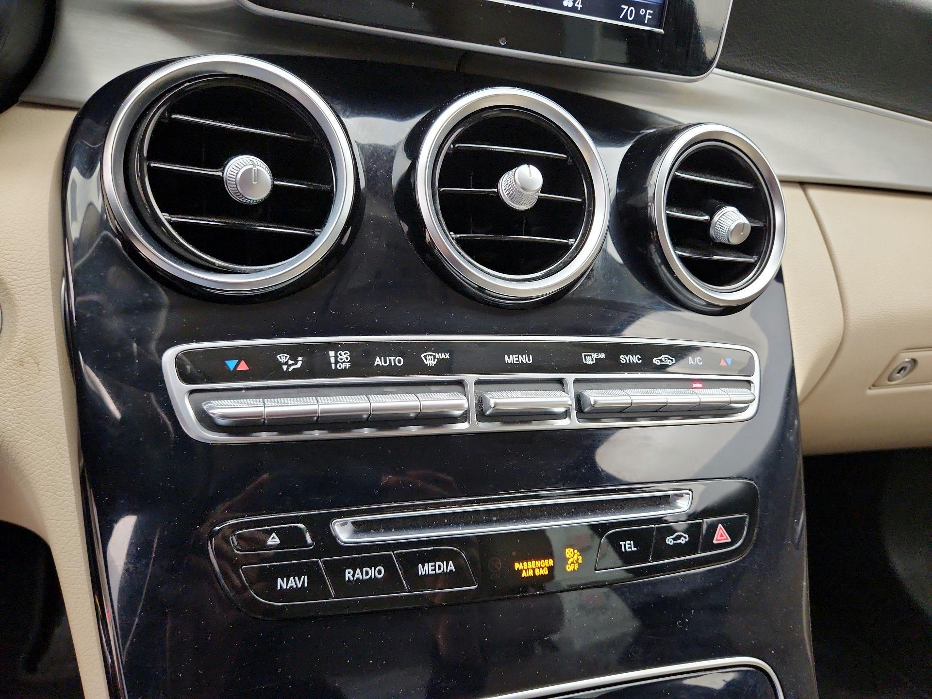 Thumbnail: 2016 Mercedes-Benz C-Class - 17
