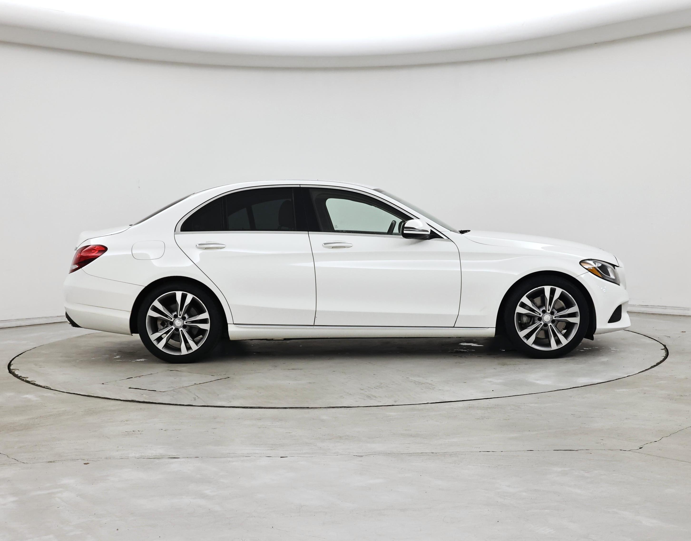 Thumbnail: 2016 Mercedes-Benz C-Class - 7