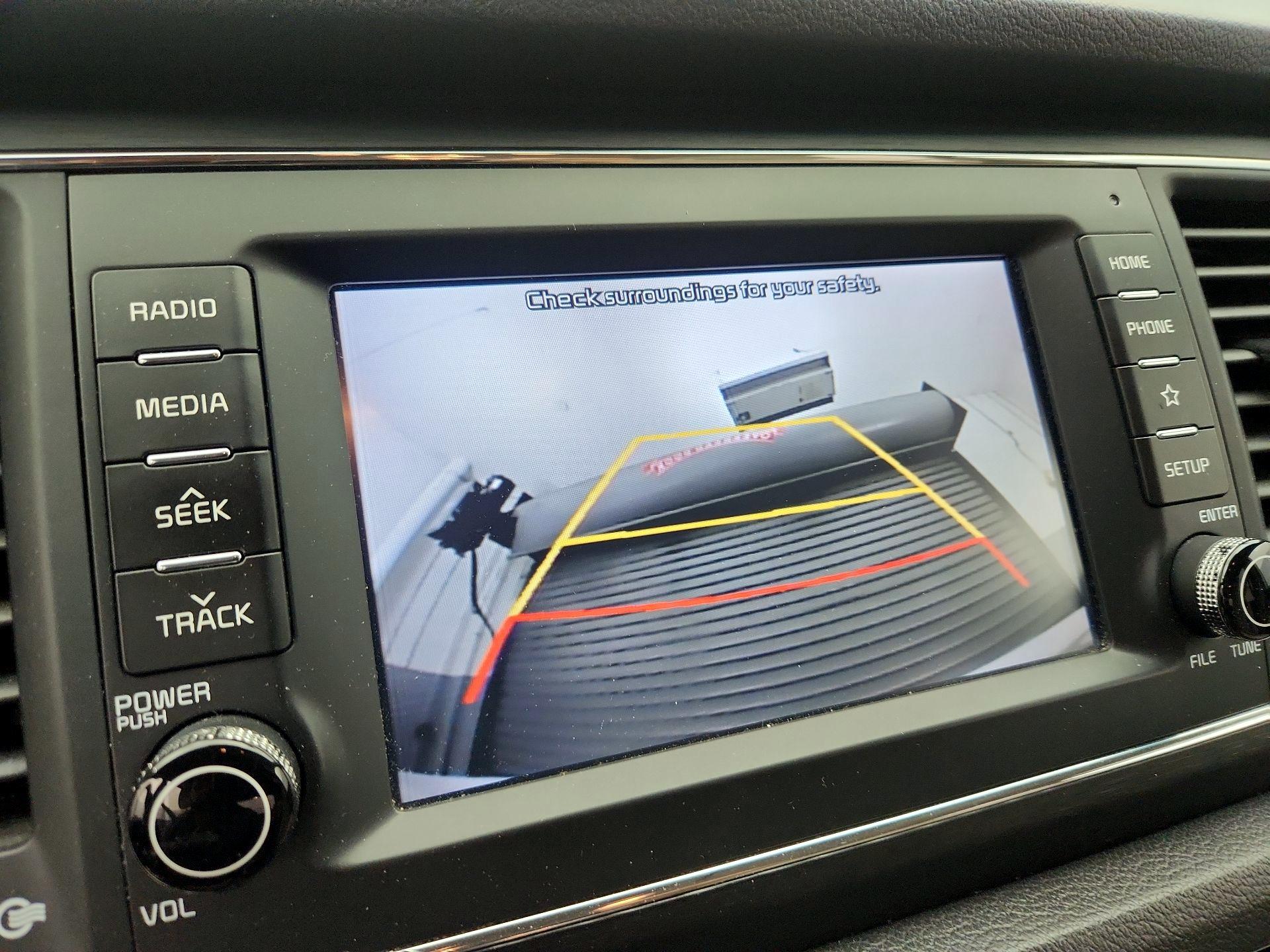 Thumbnail: 2019 Kia Sedona - 14