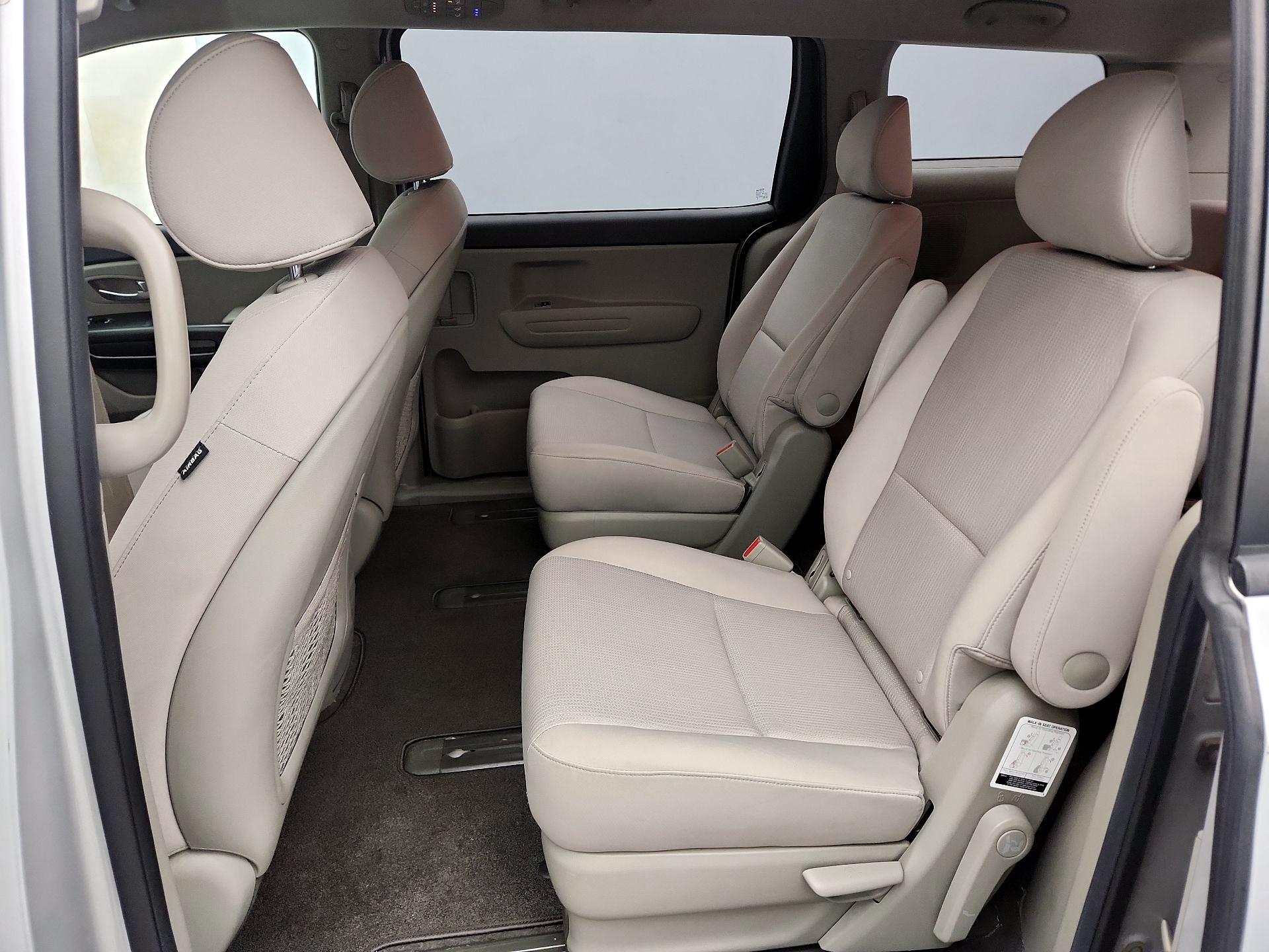 Thumbnail: 2019 Kia Sedona - 19
