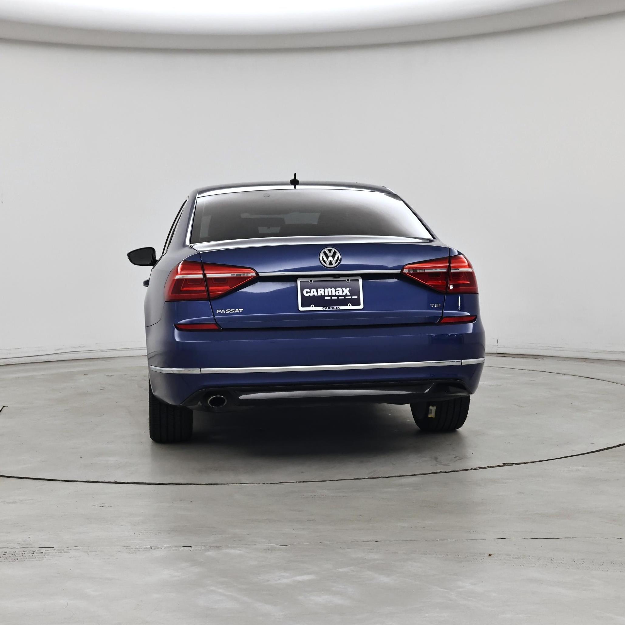 Thumbnail: 2016 Volkswagen Passat - 6