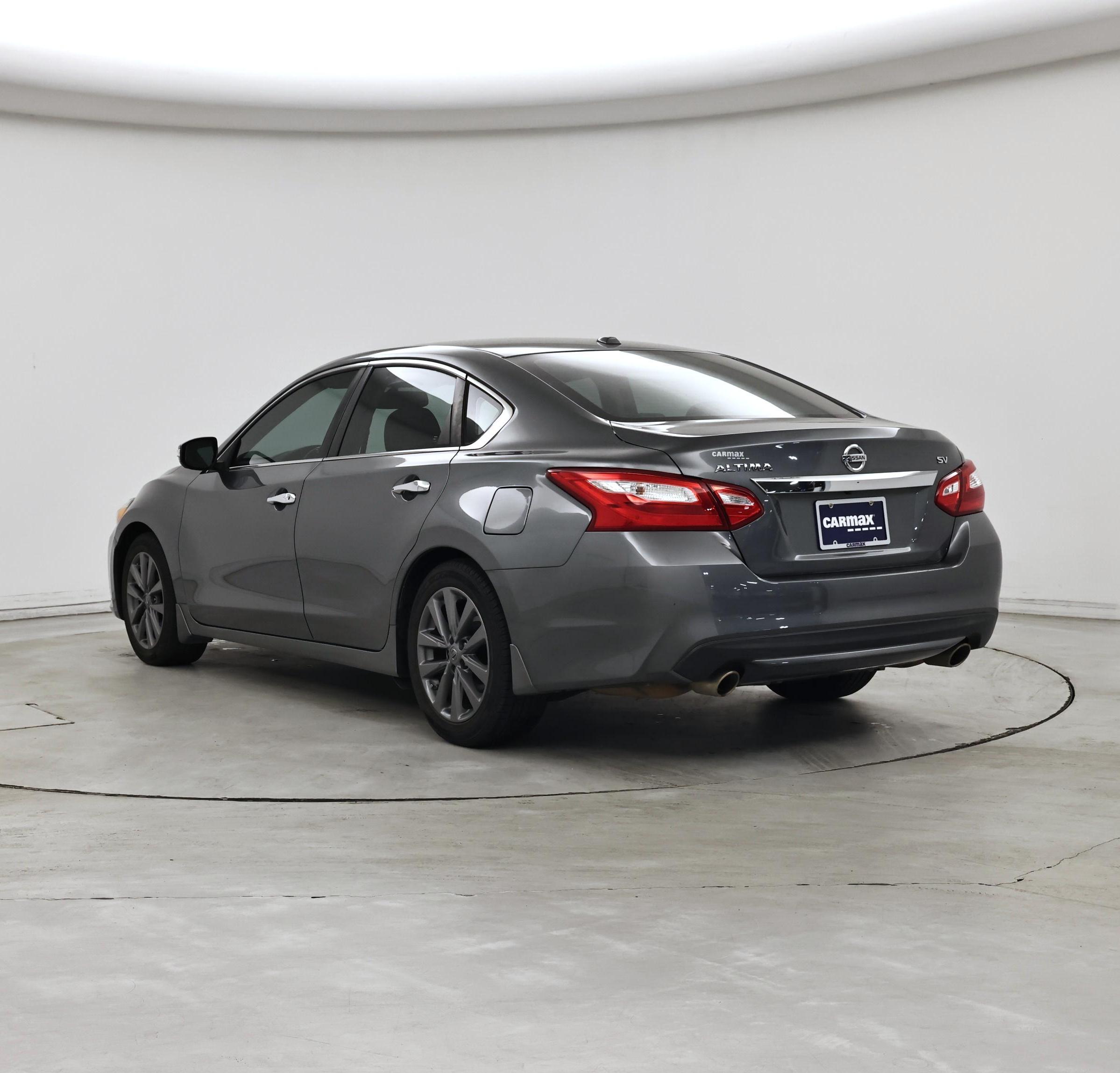 Thumbnail: 2017 Nissan Altima - 2
