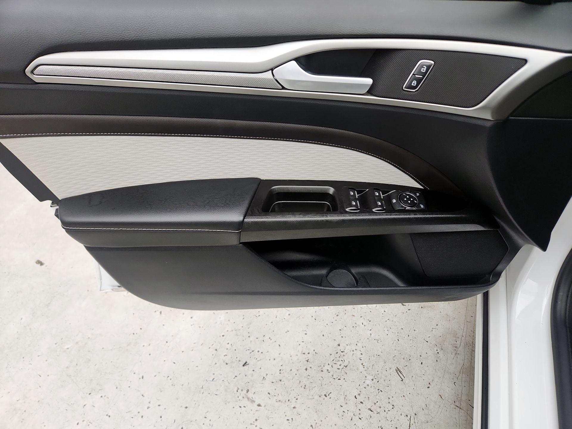 Thumbnail: 2019 Ford Fusion - 12