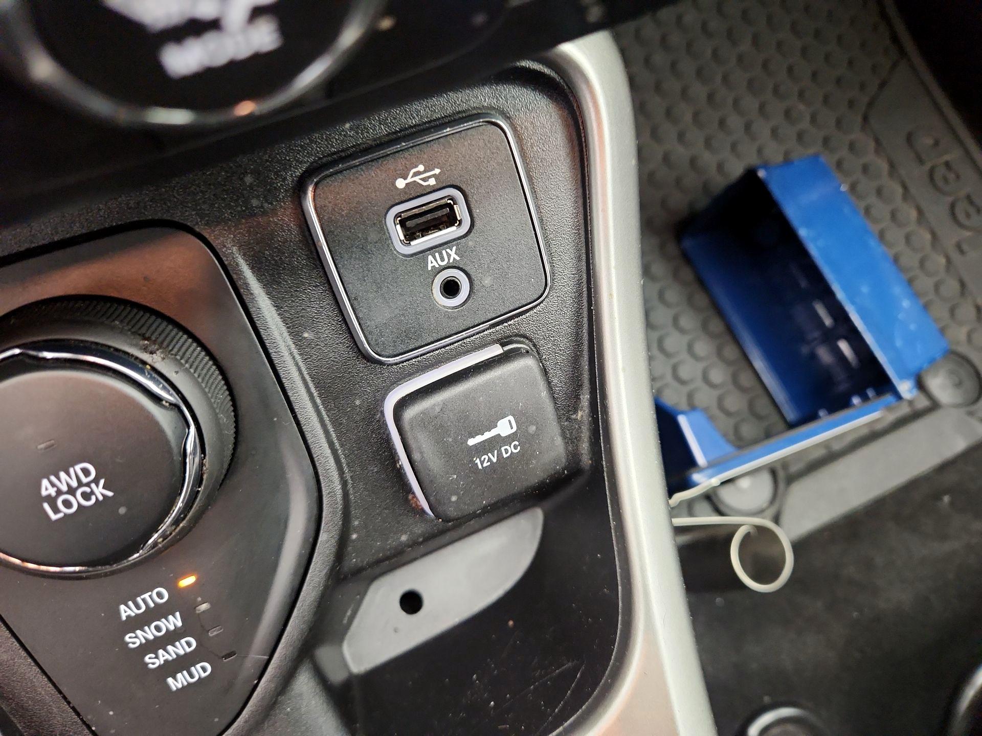 Thumbnail: 2018 Jeep Compass - 18