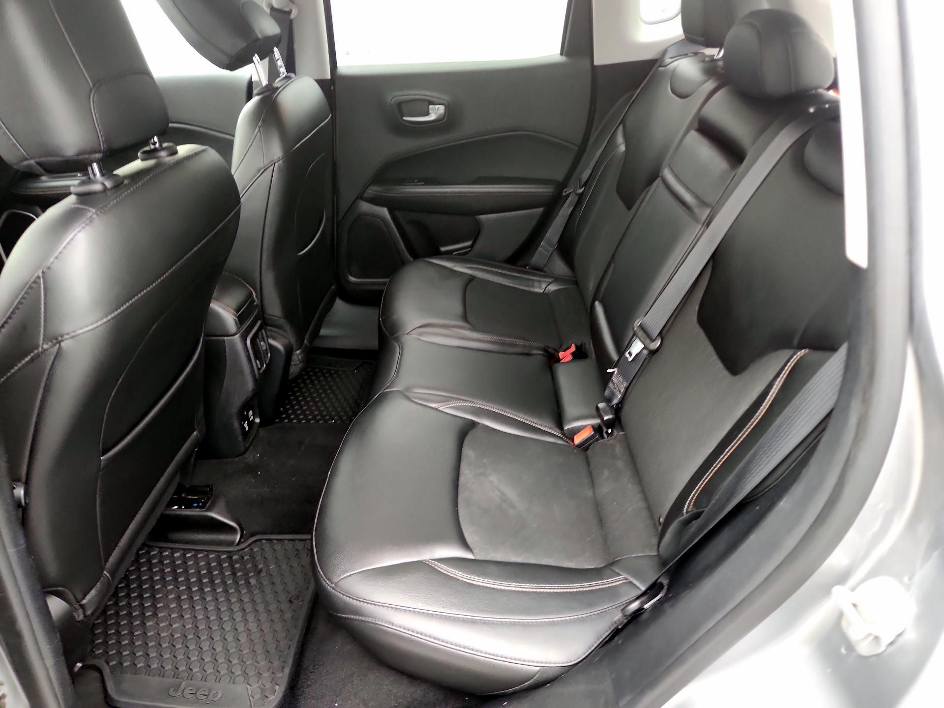 Thumbnail: 2018 Jeep Compass - 19