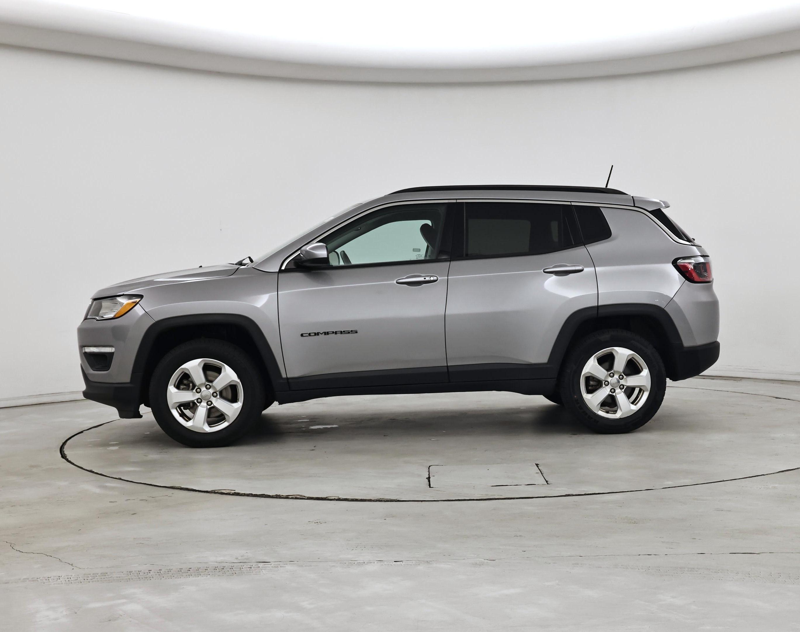 Thumbnail: 2018 Jeep Compass - 3