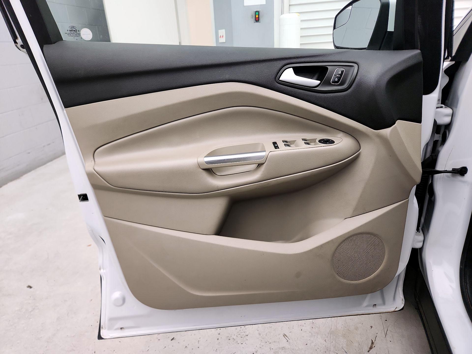 Thumbnail: 2019 Ford Escape - 12