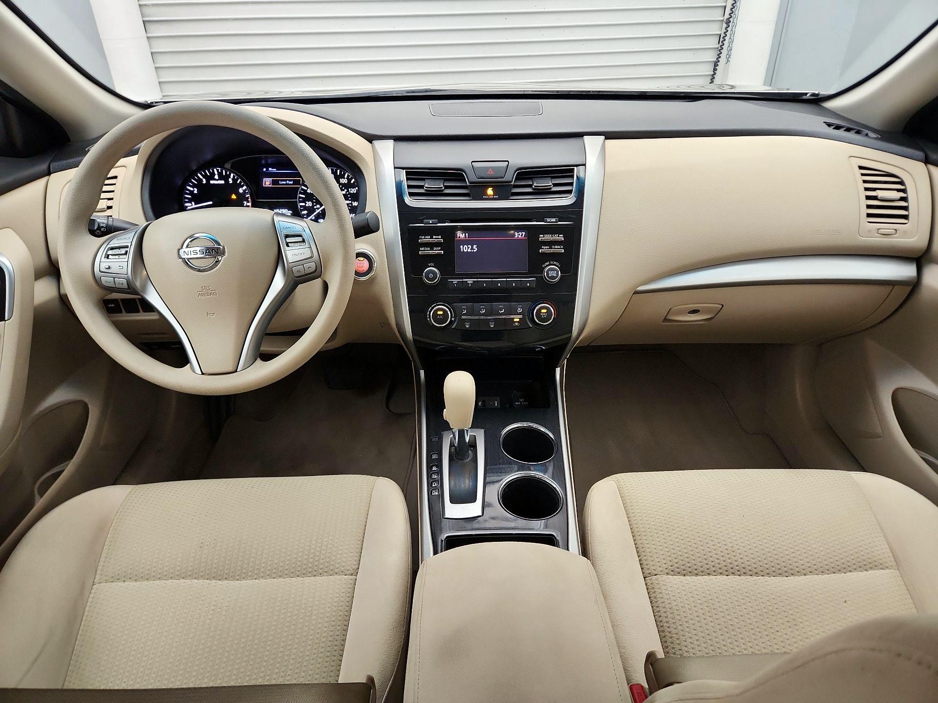 Thumbnail: 2014 Nissan Altima - 9
