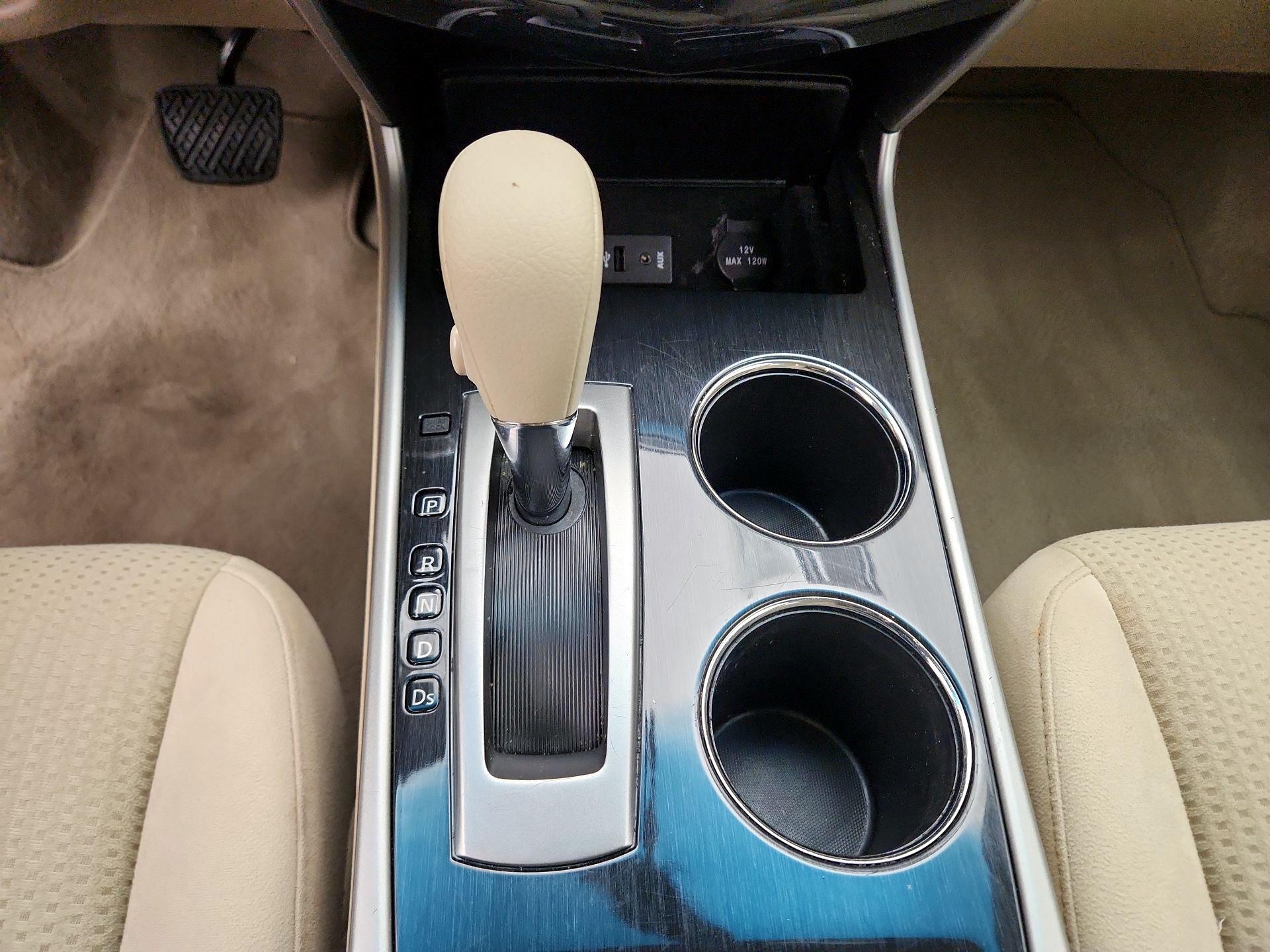 Thumbnail: 2014 Nissan Altima - 17