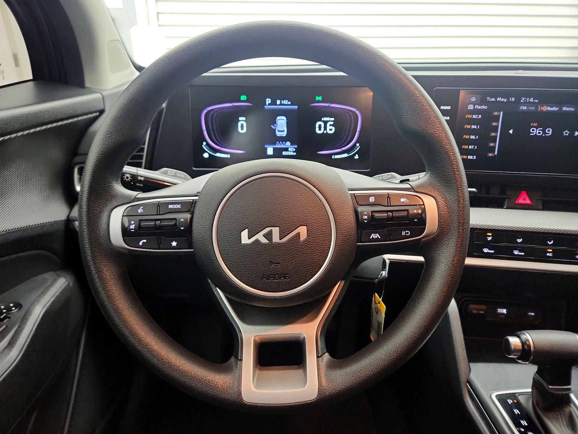 Thumbnail: 2023 Kia Sportage - 10