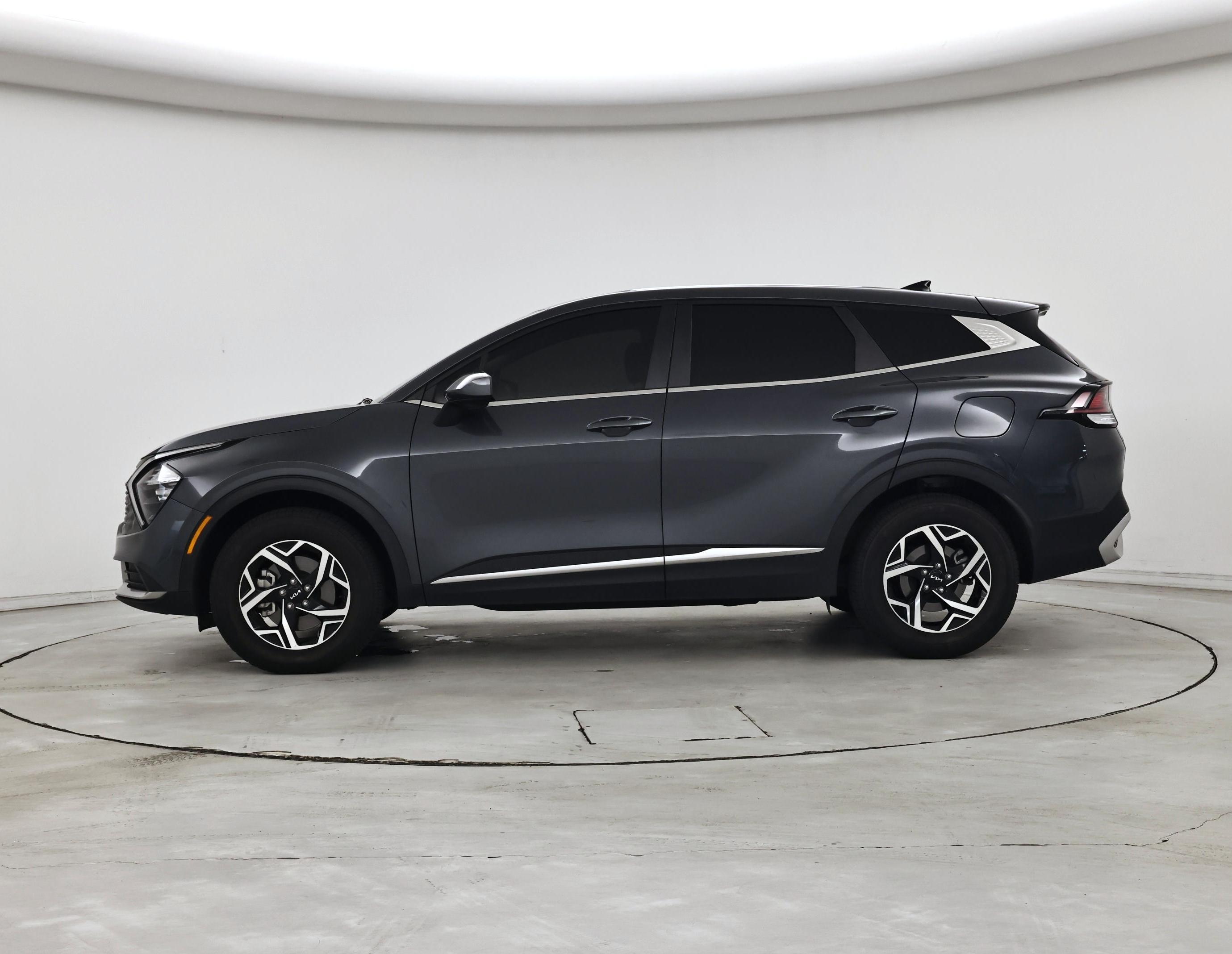 Thumbnail: 2023 Kia Sportage - 3