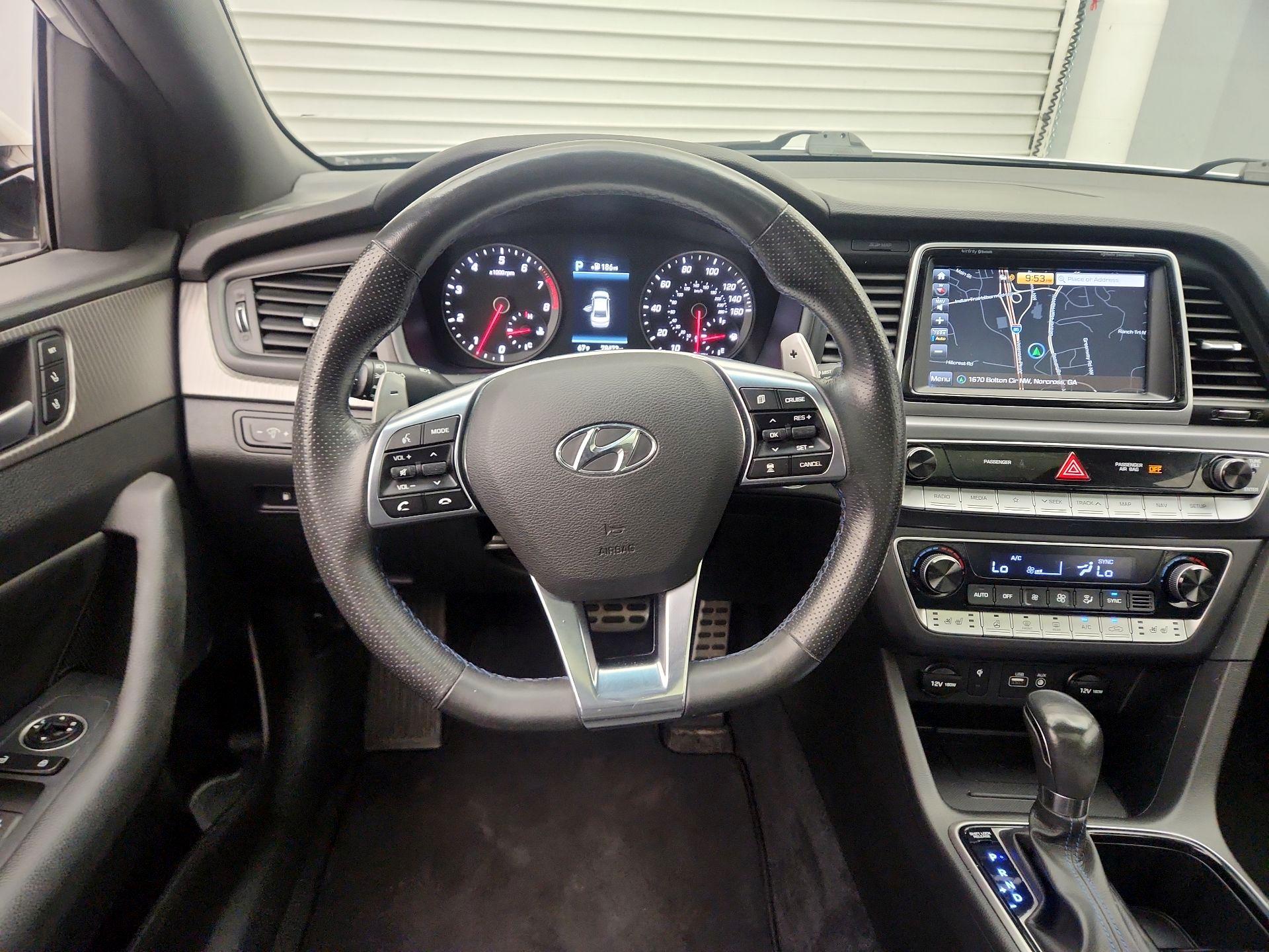 Thumbnail: 2018 Hyundai Sonata - 10