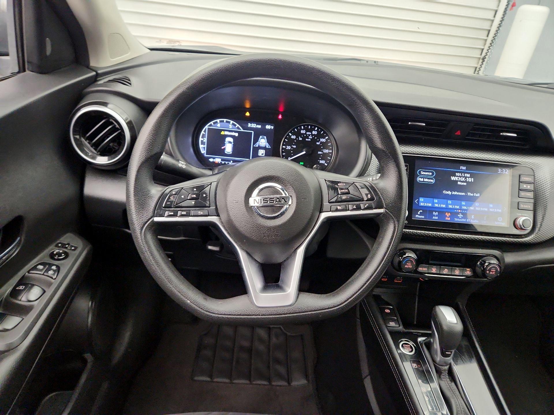 Thumbnail: 2021 Nissan Kicks - 10